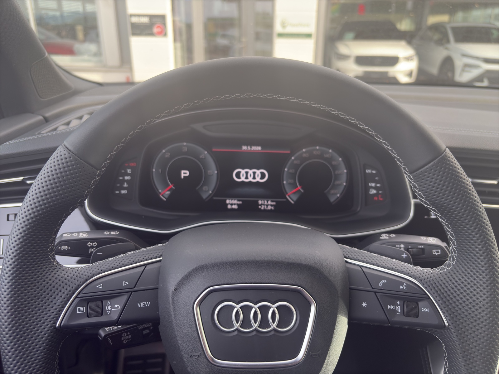 AUDI Q7 SUV 3.0 TDI S Line quattro T-Tronic-image-12