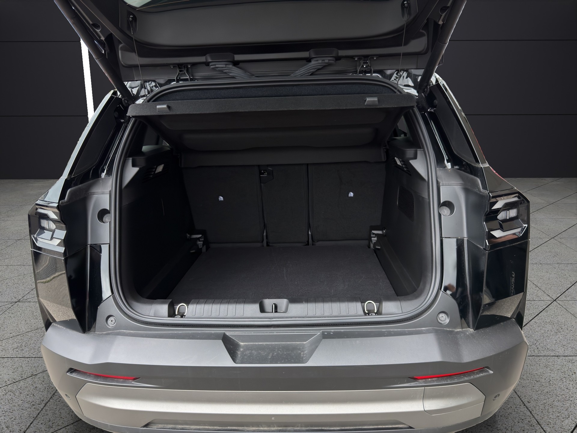 JEEP Compass 1.2 T e-Hybrid First Edition-image-11
