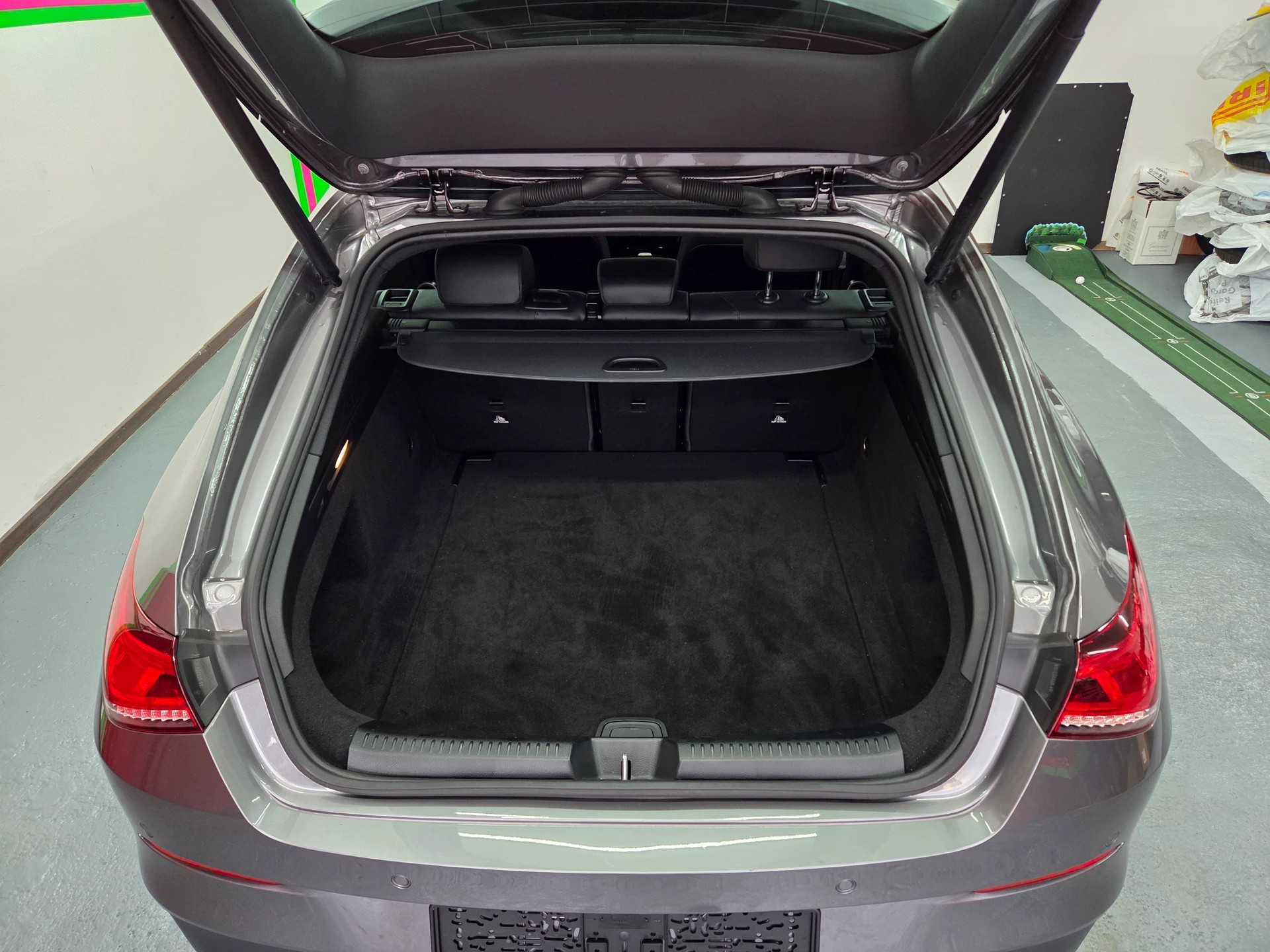 MERCEDES-BENZ CLA Shooting Brake 220 d 4Matic Progressive-image-14