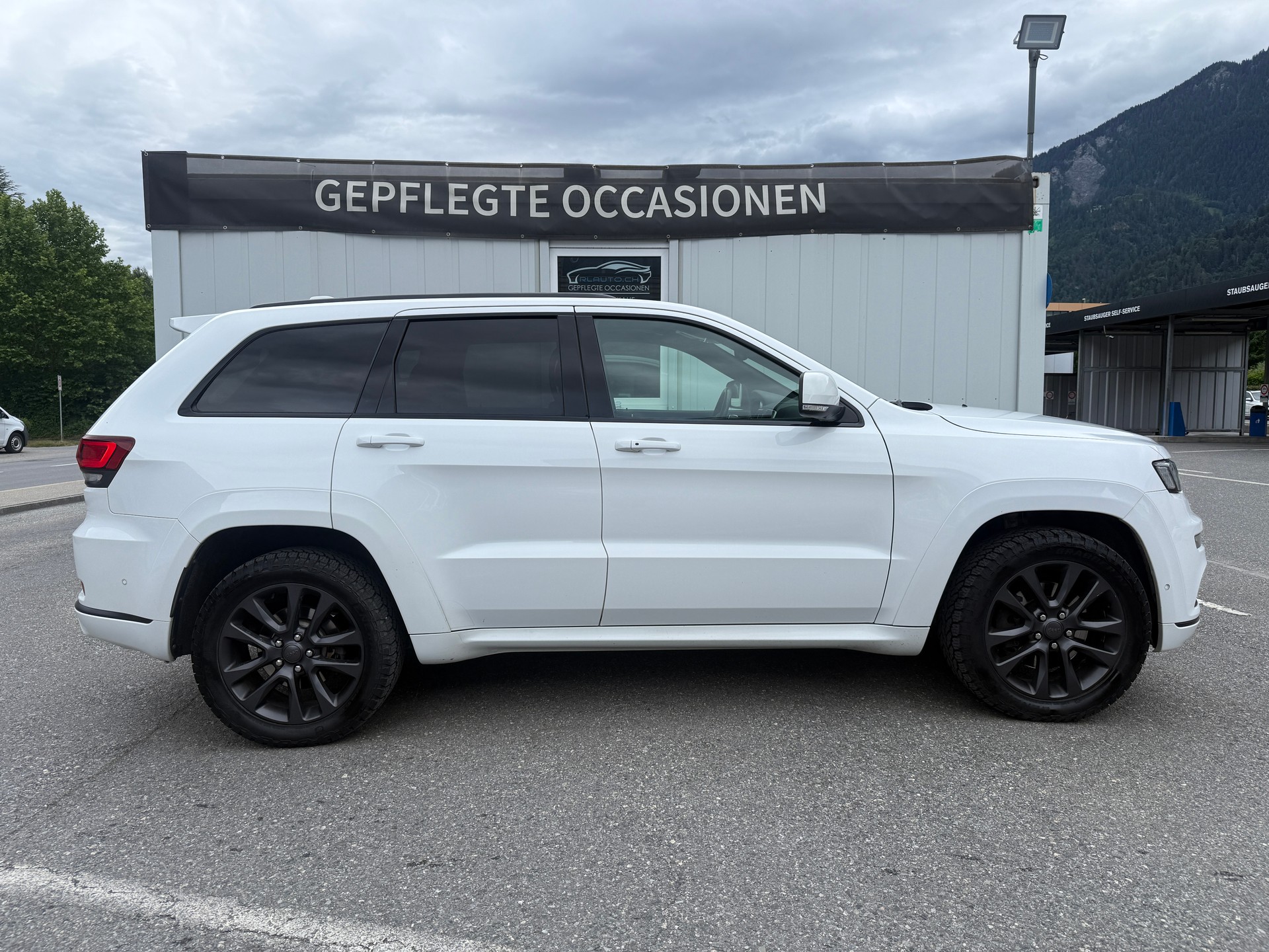 JEEP Grand Cherokee 3.0 CRD S Automatic *NEUER AUTOMAT* DHP ERSETZT*TOPZUSTAND*-image-2