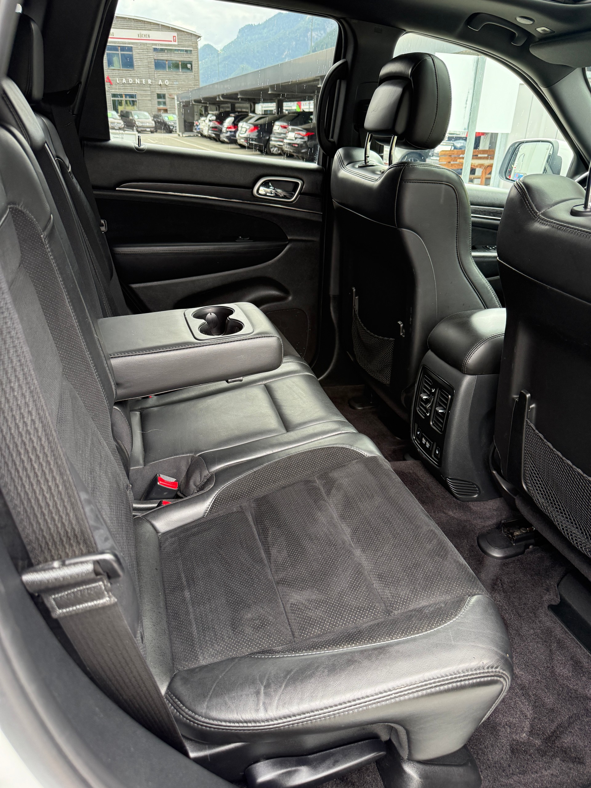 JEEP Grand Cherokee 3.0 CRD S Automatic *NEUER AUTOMAT* DHP ERSETZT*TOPZUSTAND*-image-15