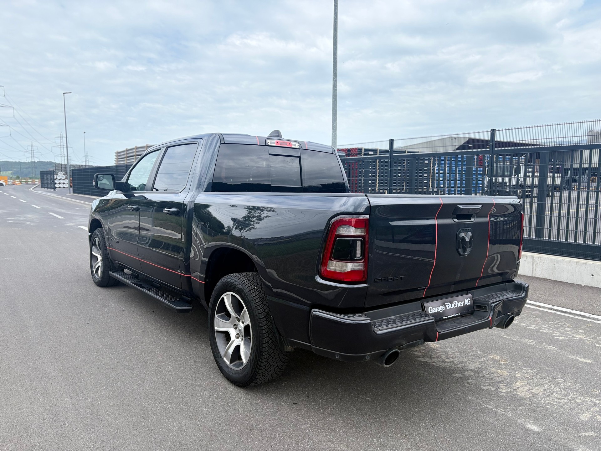 DODGE Ram Sport 1500 4x4 Hemi V8-image-4