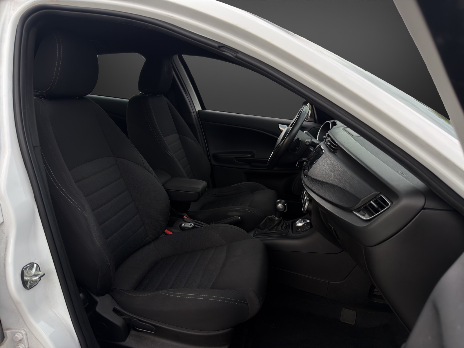 ALFA ROMEO Giulietta 1.6 JTDM Super TCT-image-8