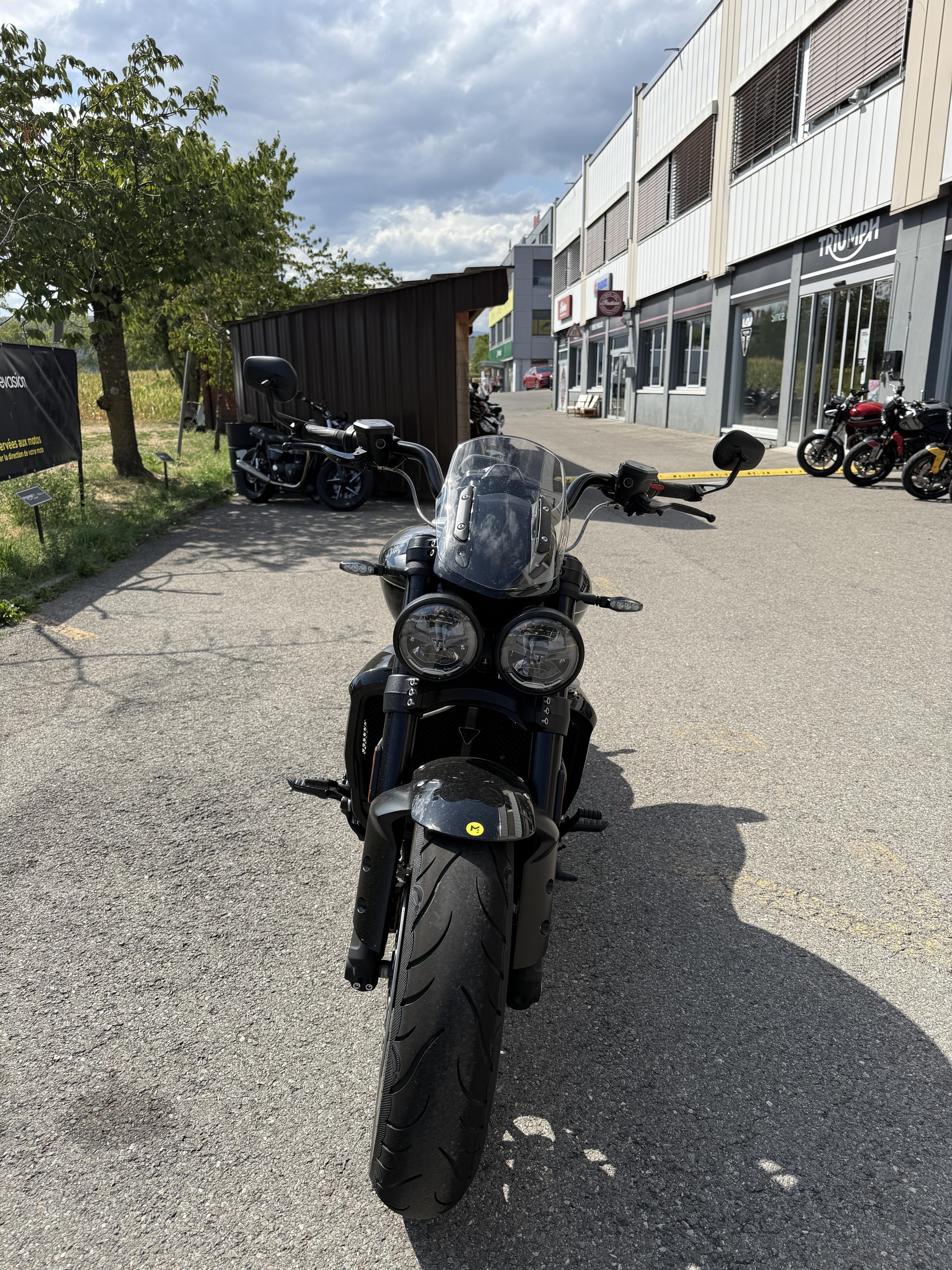 TRIUMPH Rocket 3 GT Storm-showroom-element-2