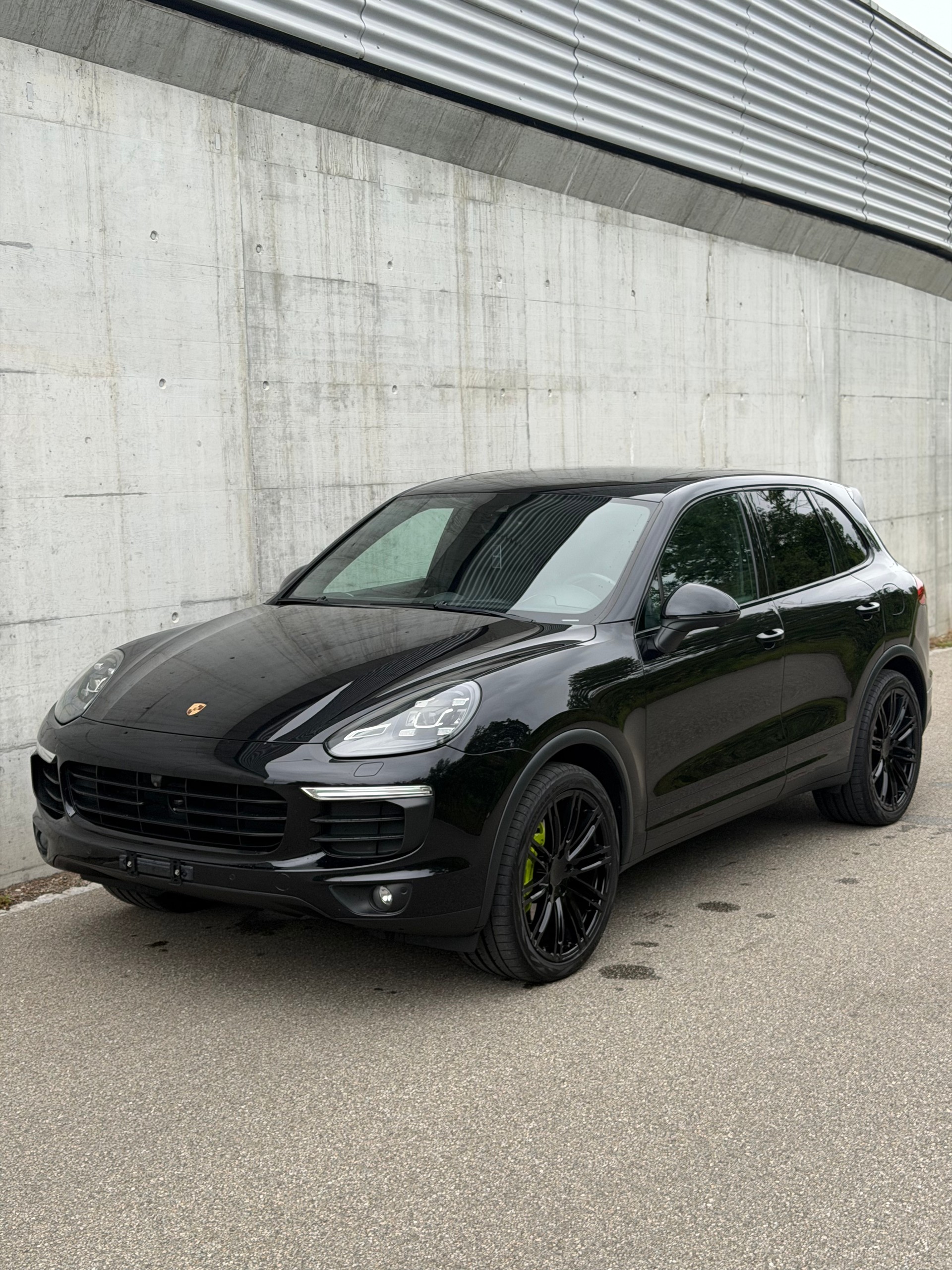 PORSCHE 3.0 V6 S E-Hybrid-image-2
