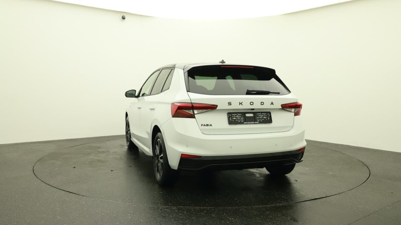 SKODA Fabia 1.0 TSI Monte Carlo DSG-showroom-element-3