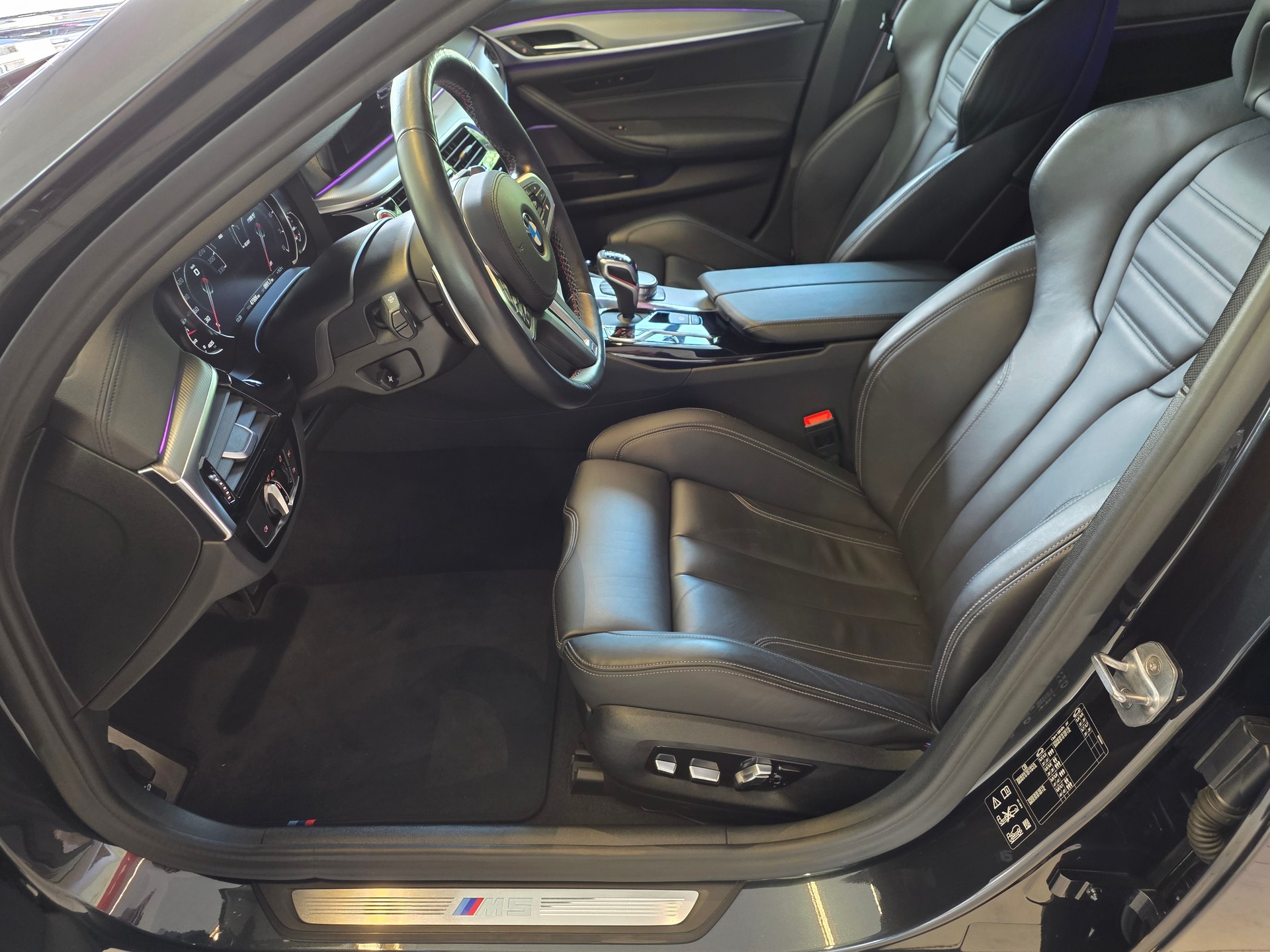 BMW M5 xDrive-image-3