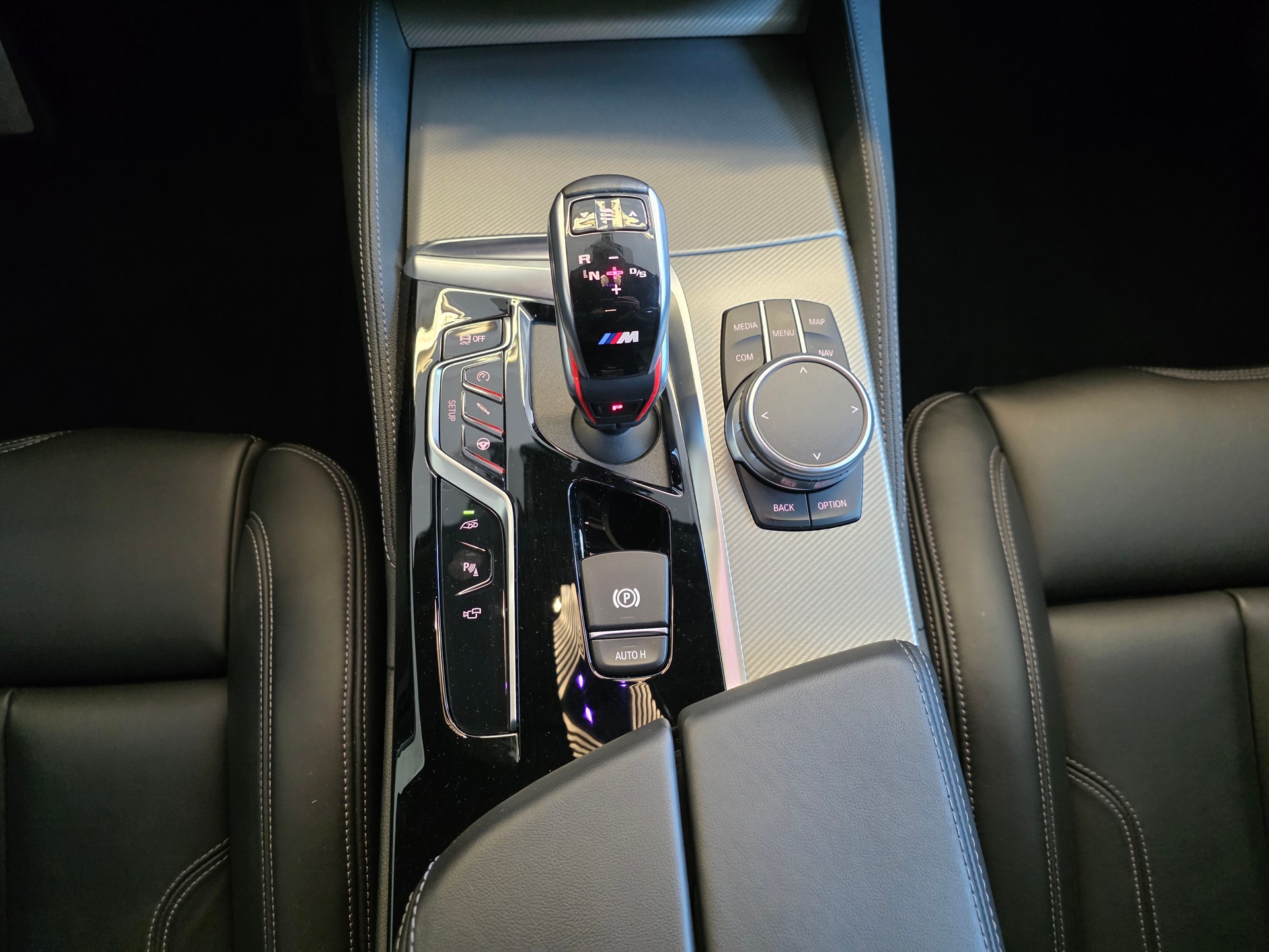 BMW M5 xDrive-image-9