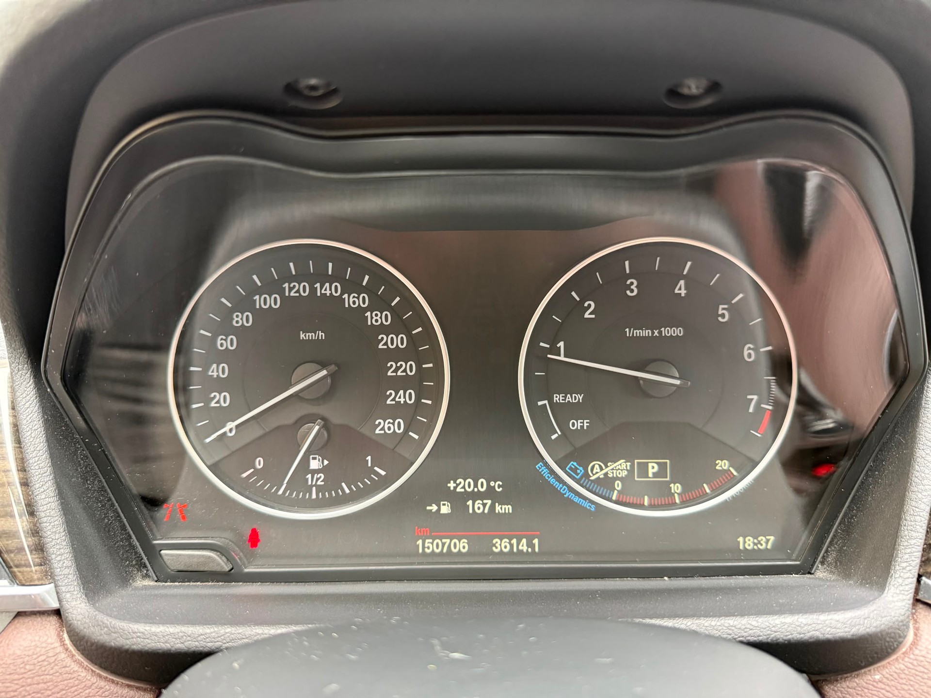 BMW X1 25i xDrive SAG-image-19