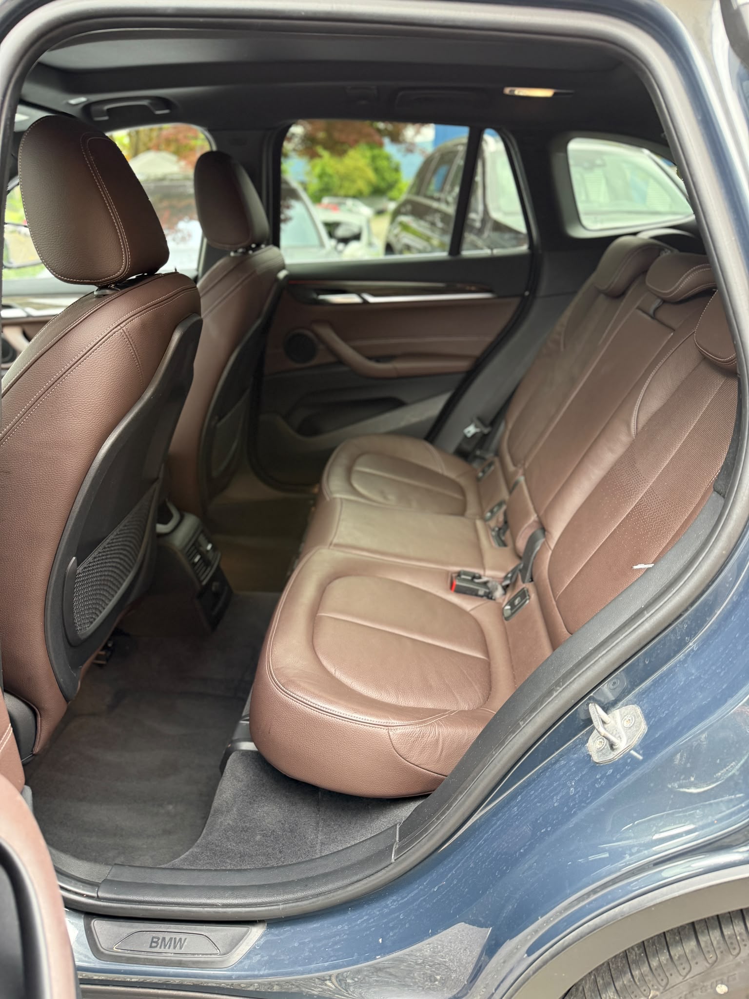 BMW X1 25i xDrive SAG-image-17