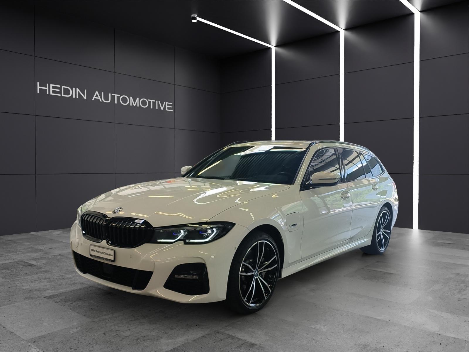 BMW 330e xDrive SAG Touring-image-0