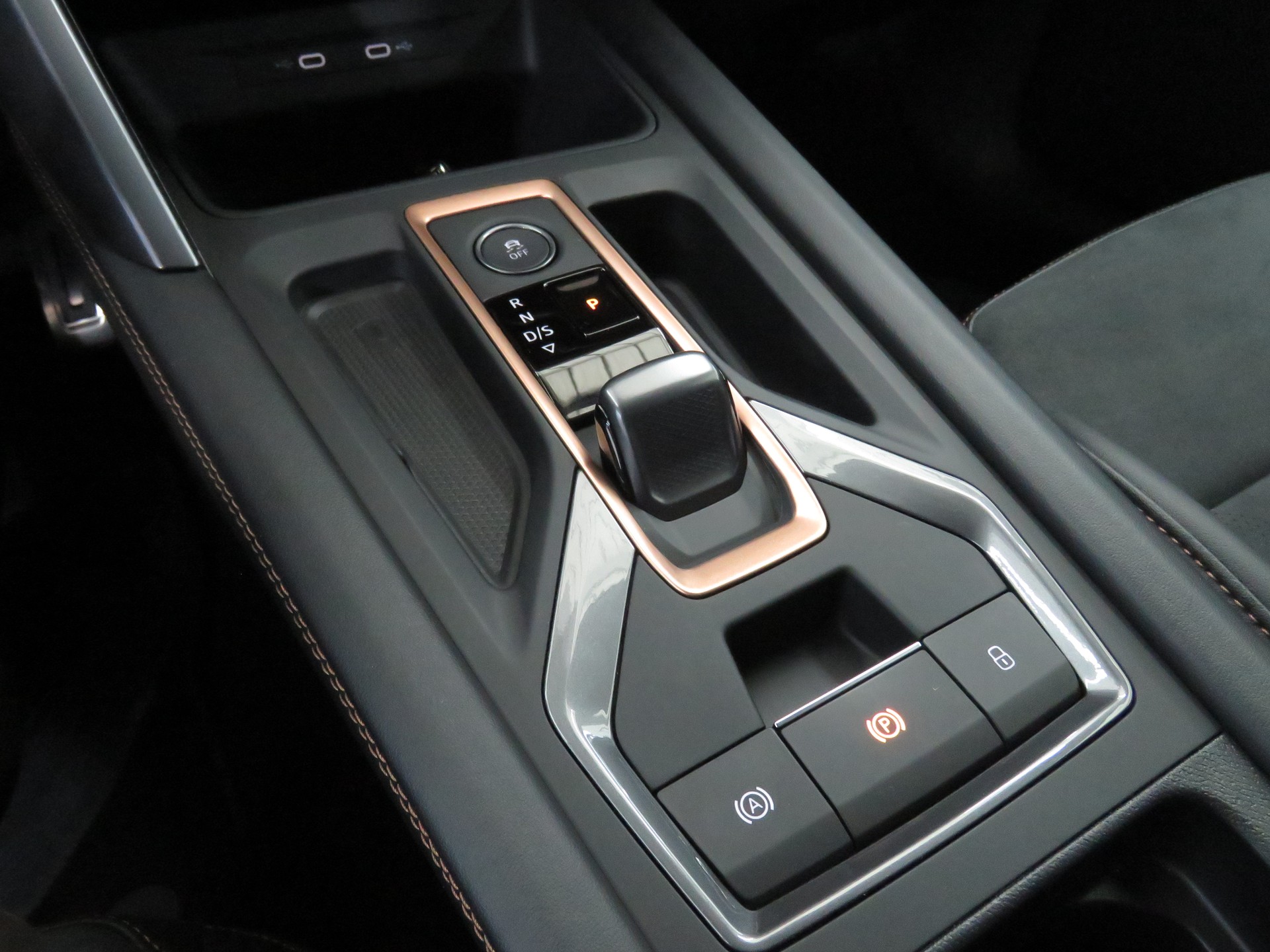 CUPRA Formentor 1.5 TSI DSG-image-25