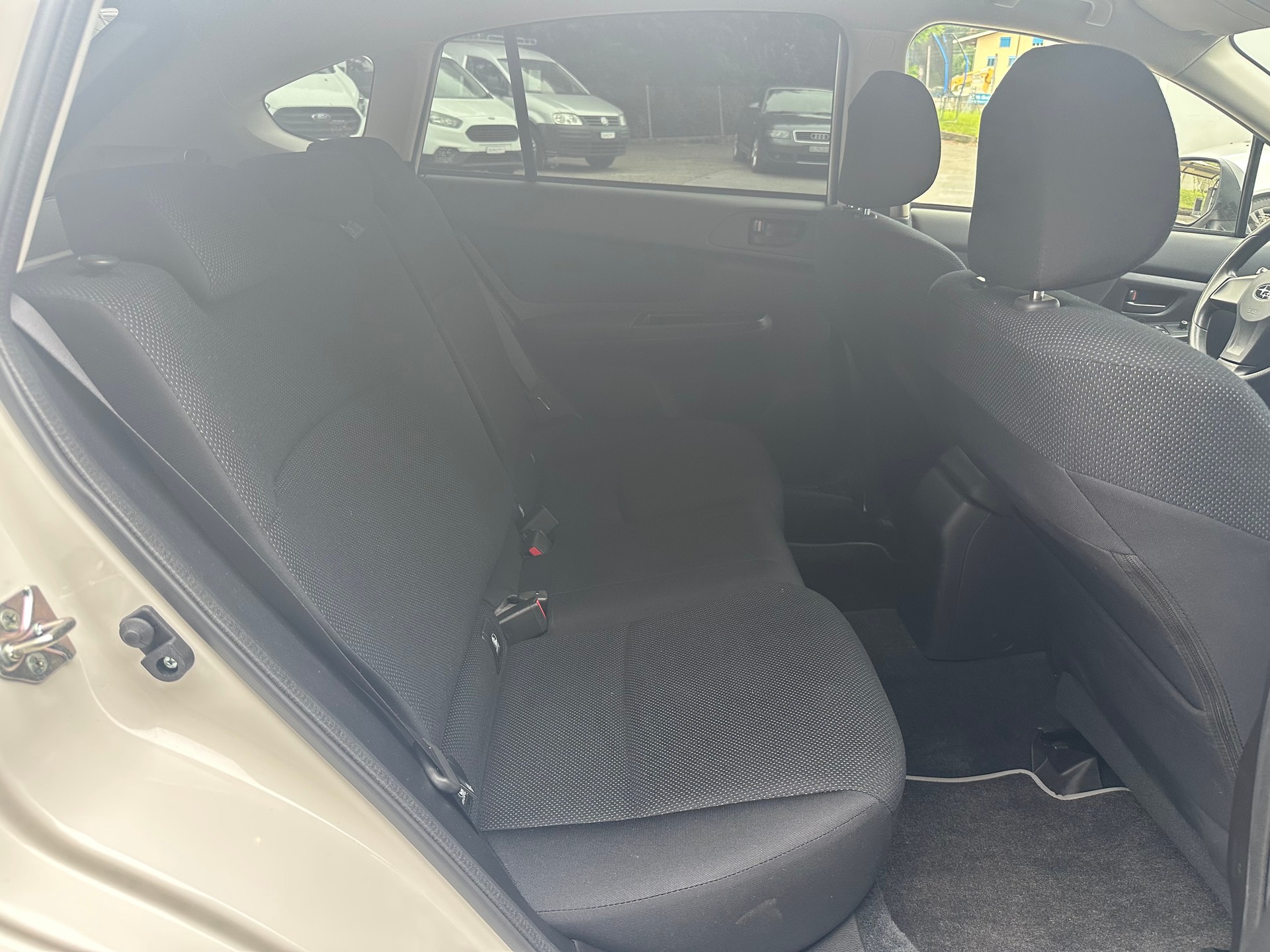 SUBARU Impreza 1.6 Swiss one CVT-image-11