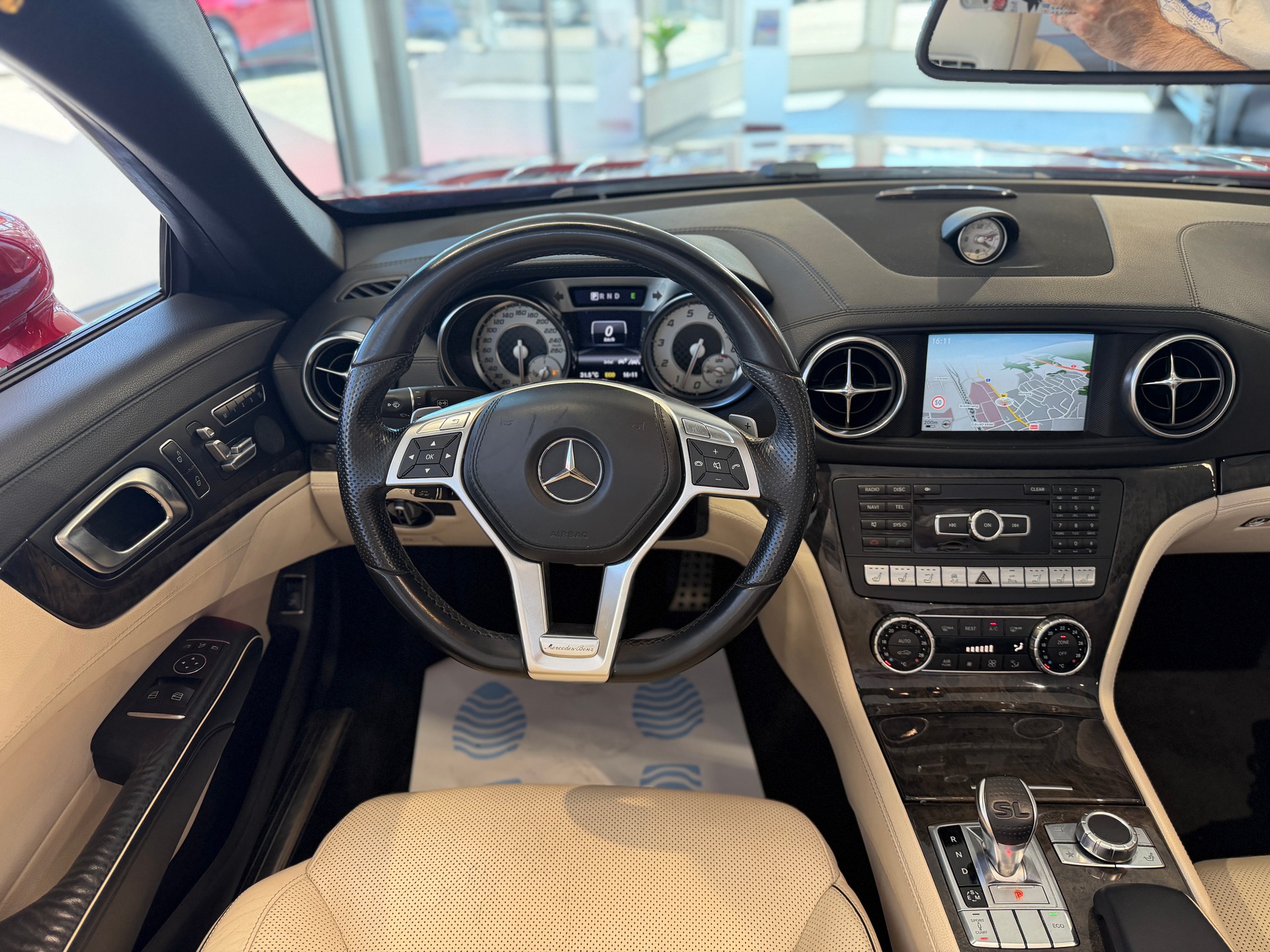 MERCEDES-BENZ SL 350 7G-Tronic-image-23