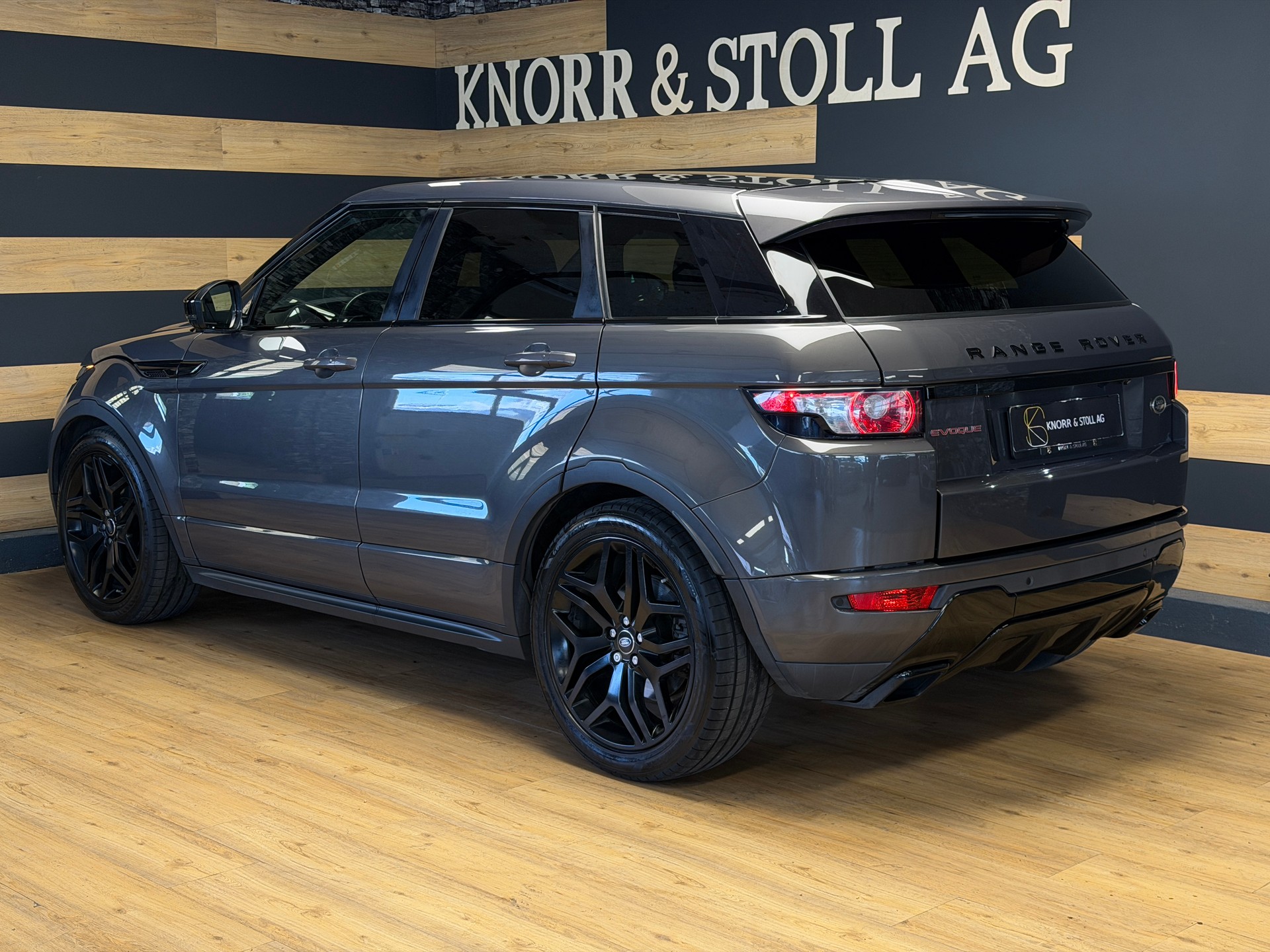 LAND ROVER Range Rover Evoque 2.0 TD4 HSE Dynamic AT9-image-5