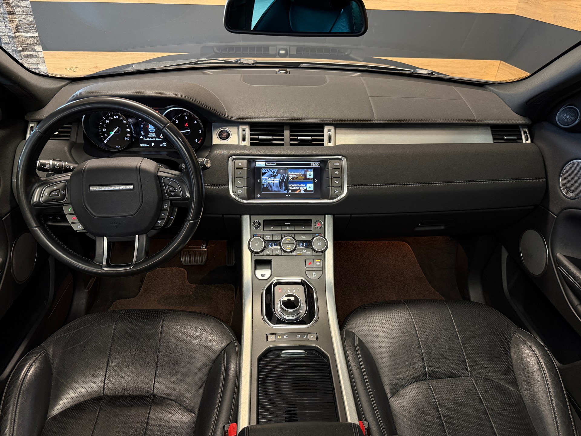 LAND ROVER Range Rover Evoque 2.0 TD4 HSE Dynamic AT9-image-11