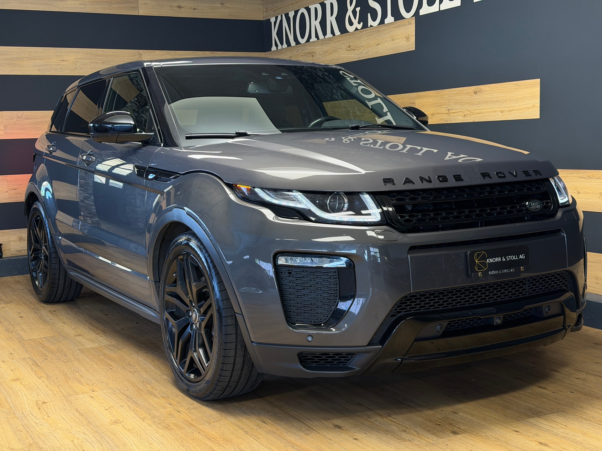 LAND ROVER Range Rover Evoque 2.0 TD4 HSE Dynamic AT9-image-1