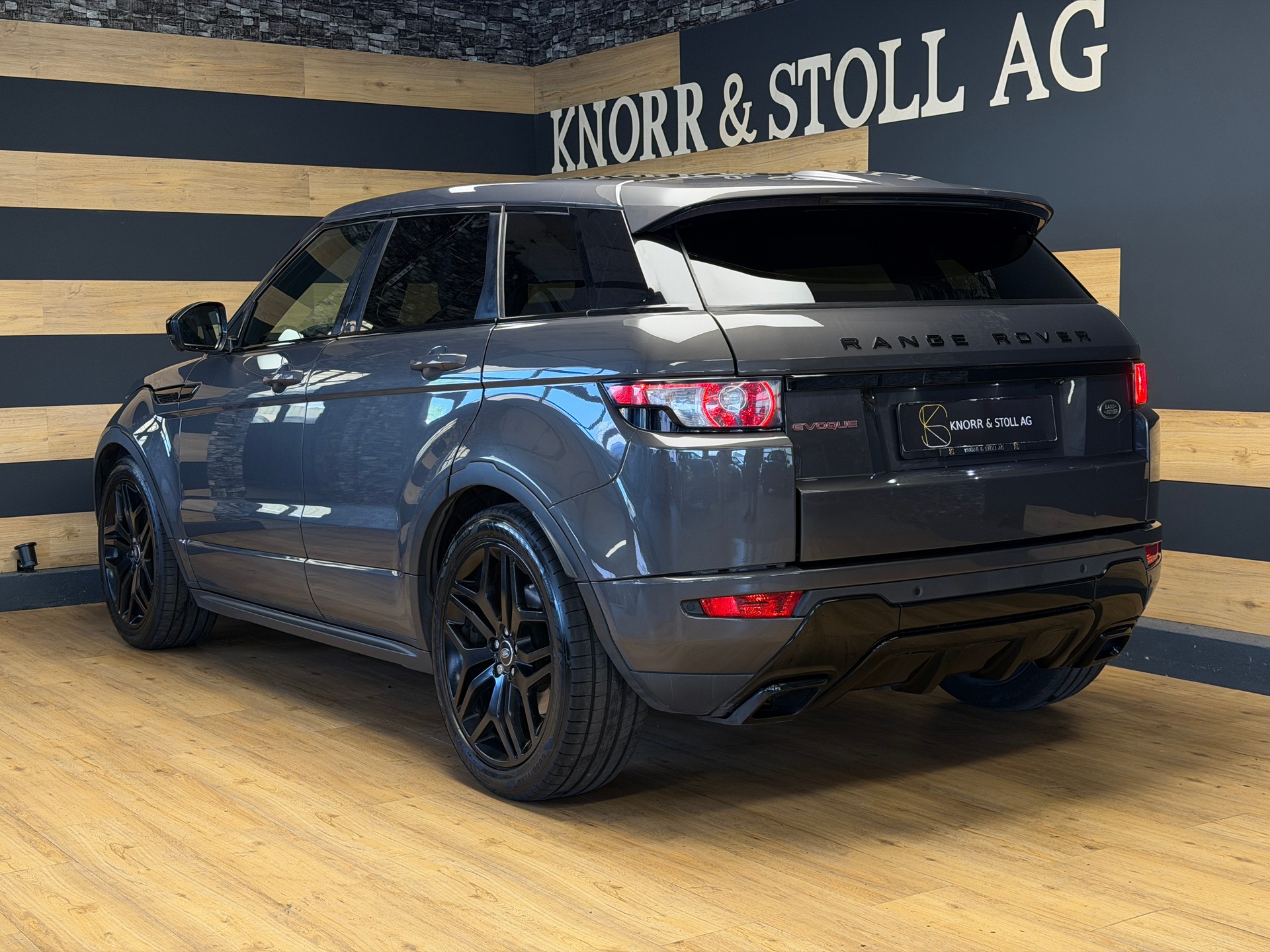 LAND ROVER Range Rover Evoque 2.0 TD4 HSE Dynamic AT9-image-4