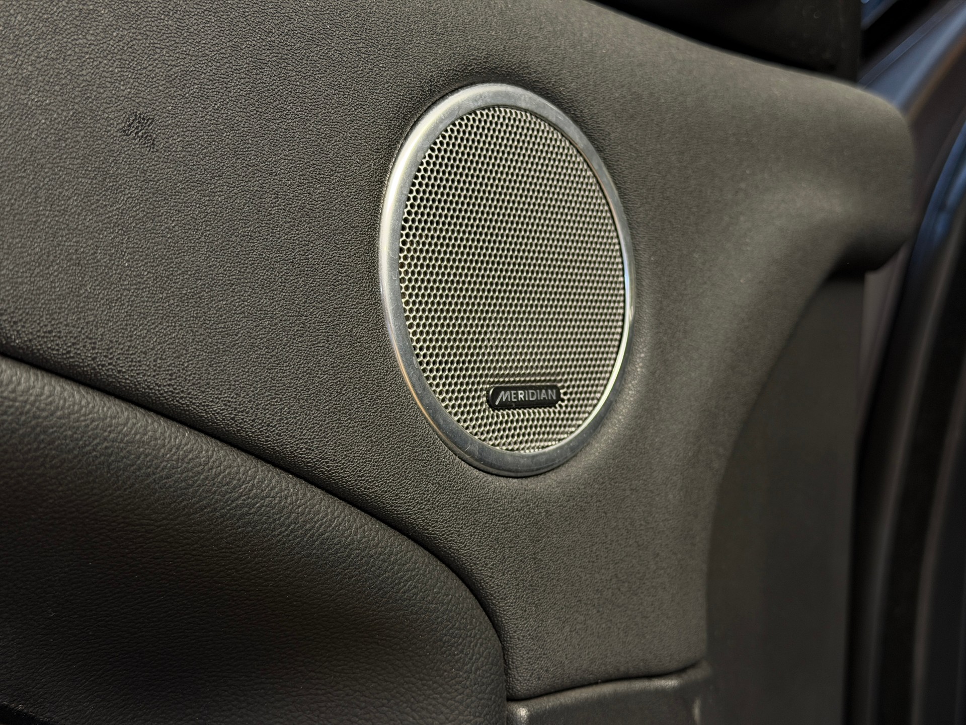 LAND ROVER Range Rover Evoque 2.0 TD4 HSE Dynamic AT9-image-15
