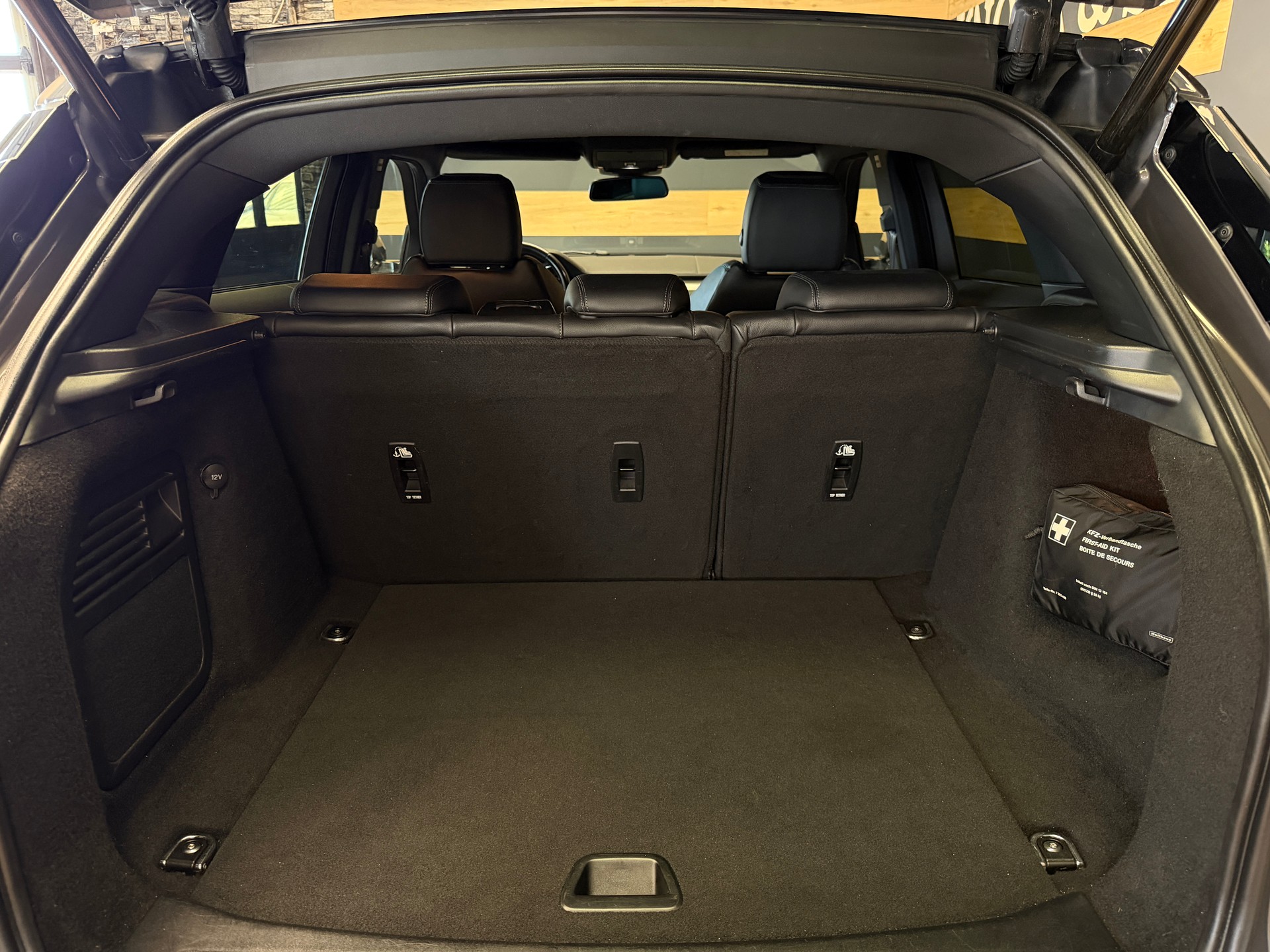 LAND ROVER Range Rover Evoque 2.0 TD4 HSE Dynamic AT9-image-19
