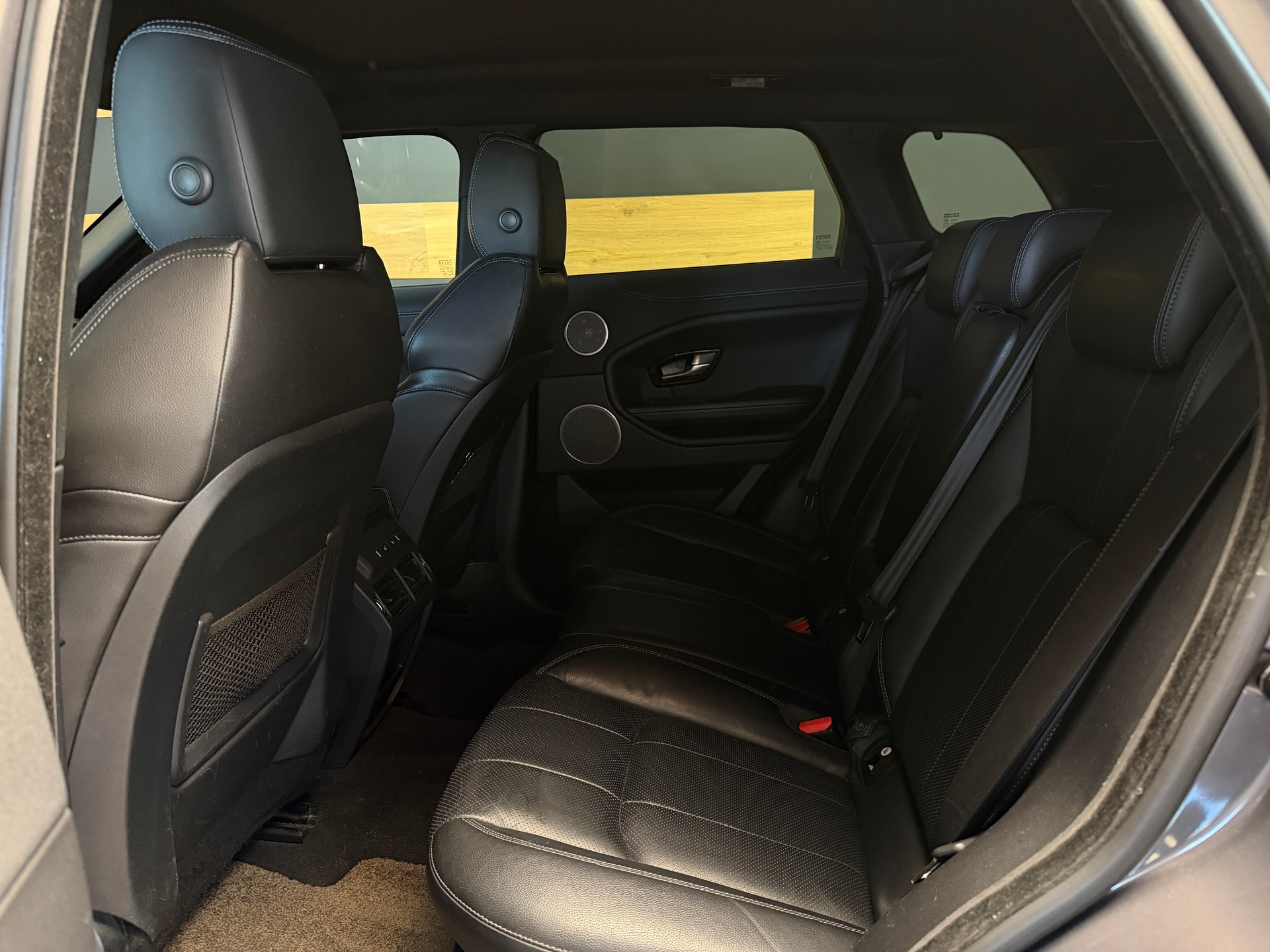 LAND ROVER Range Rover Evoque 2.0 TD4 HSE Dynamic AT9-image-17