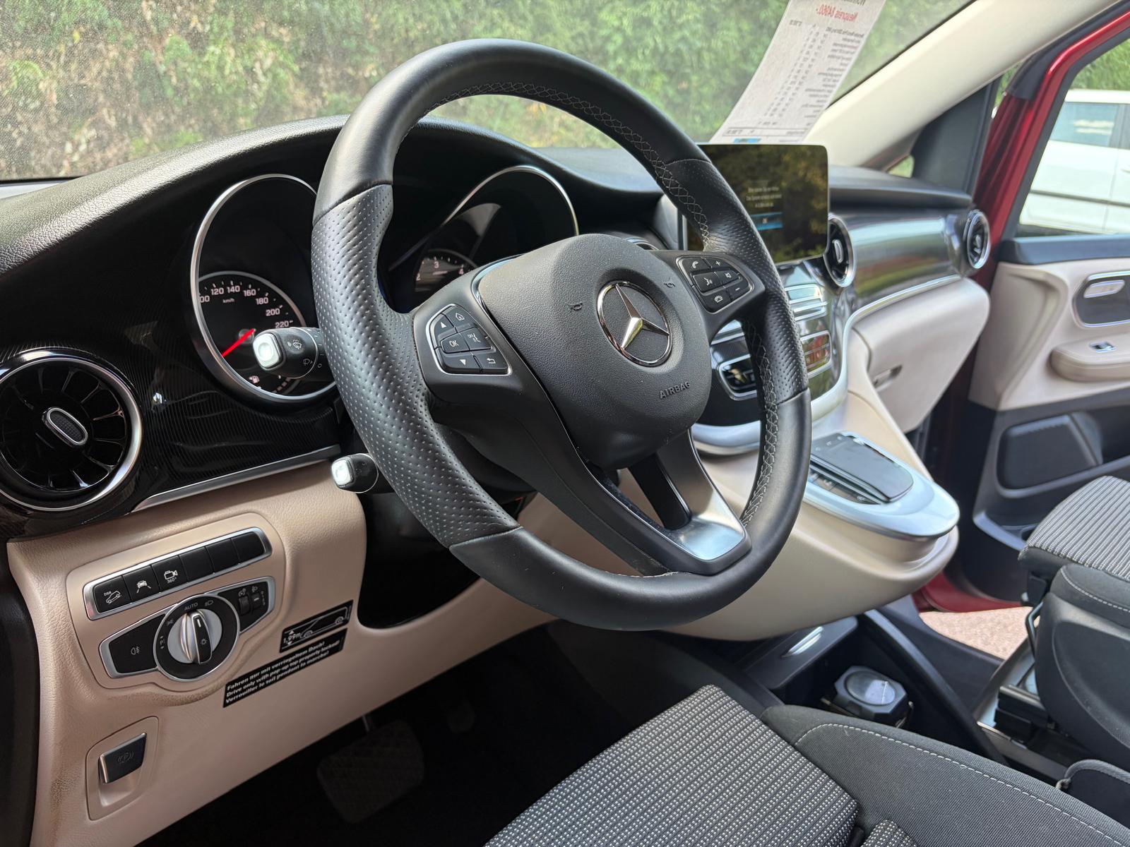 MERCEDES-BENZ 220 d Trend-image-6