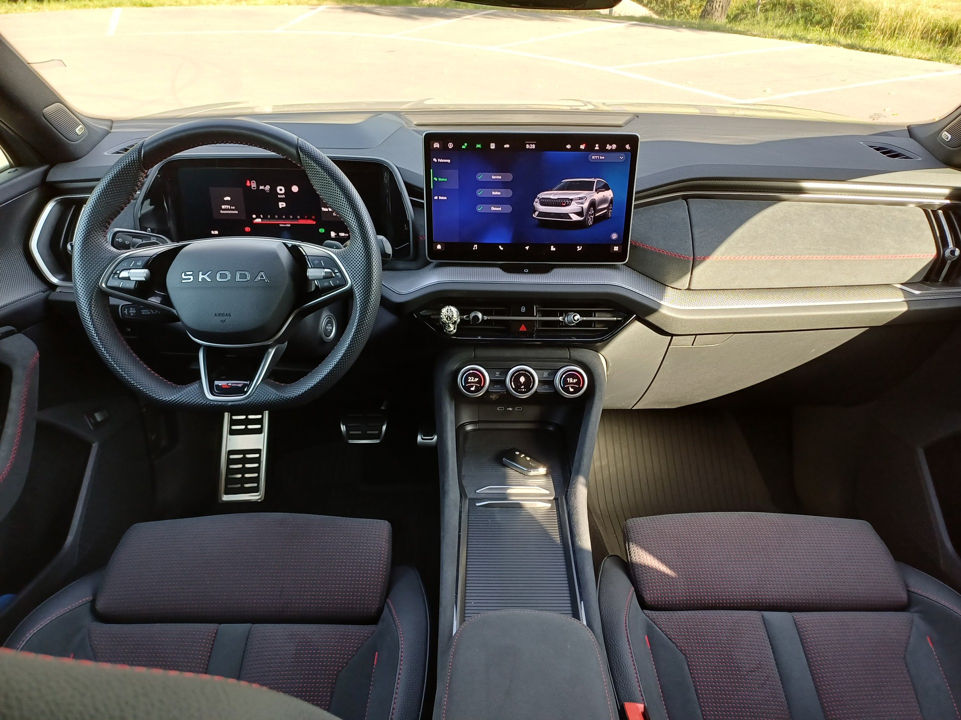 SKODA 2.0 TSI RS-image-4