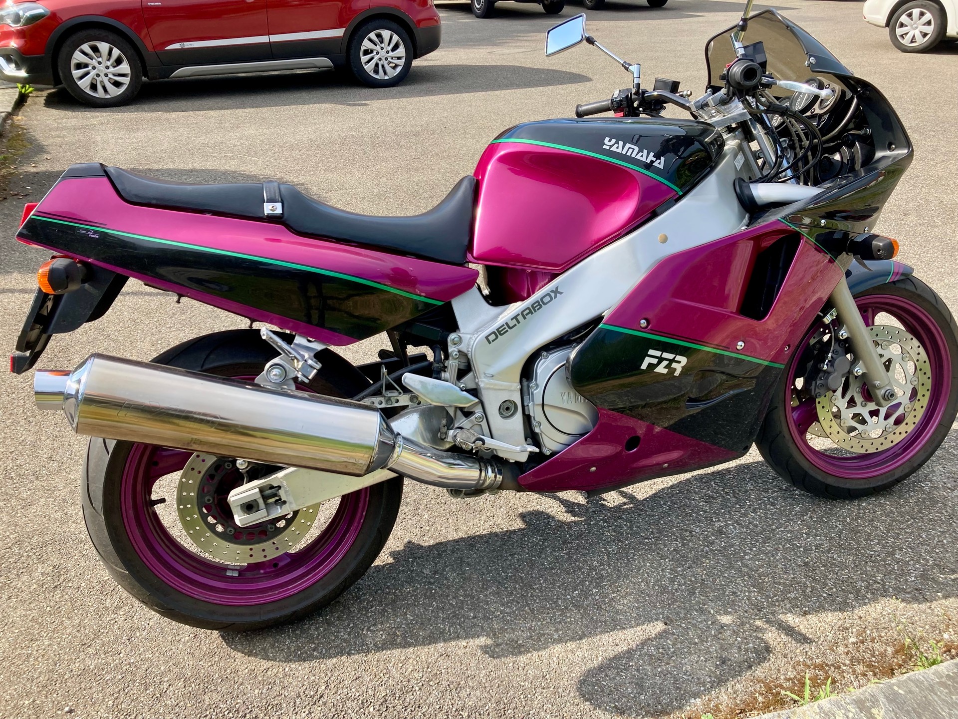 YAMAHA FZR 1000 Ex up