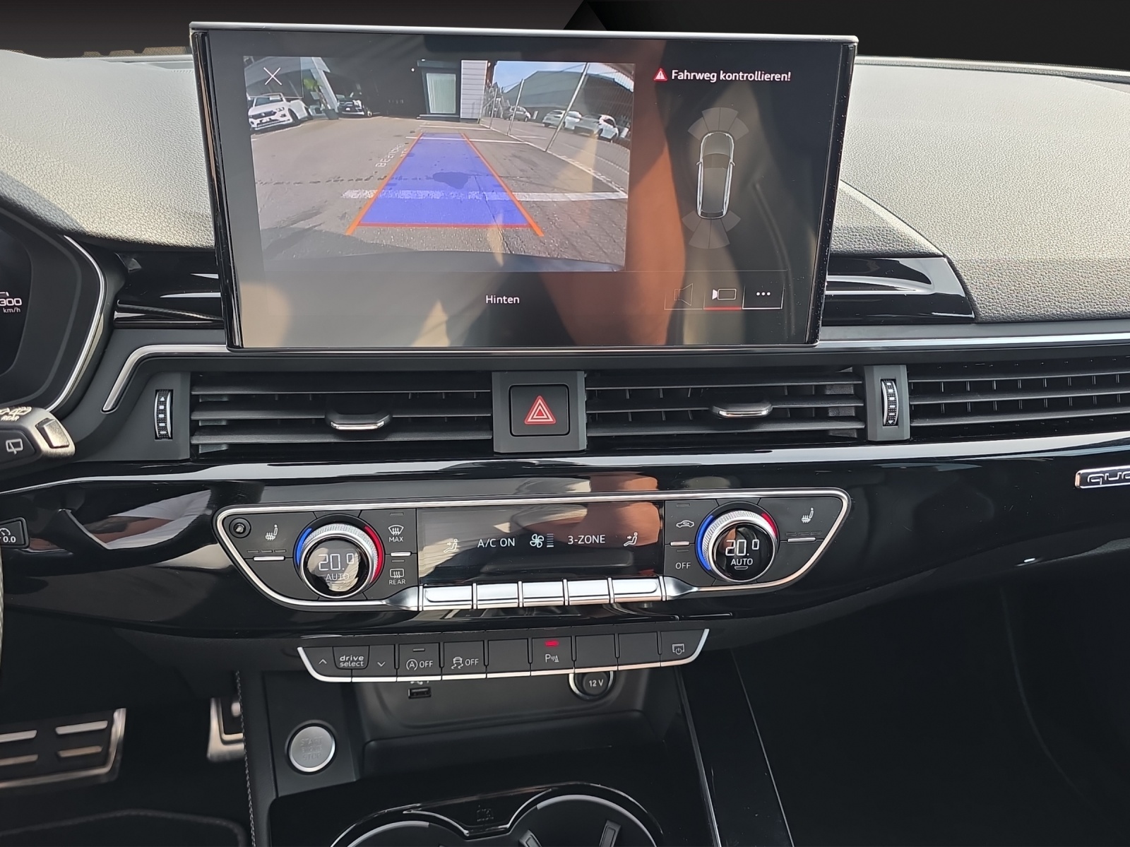 AUDI A4 Avant 35 TDI S-Line S-tronic-image-10