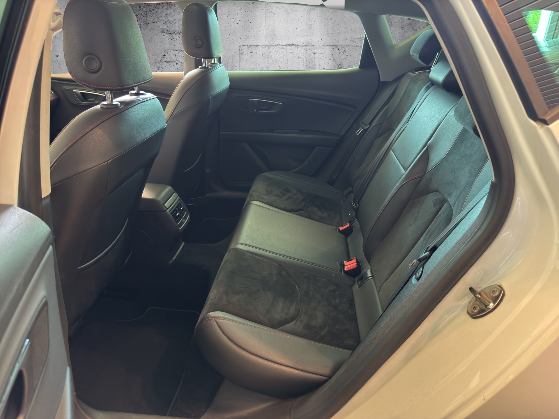 SEAT Leon 1.8 TSI FR-image-7