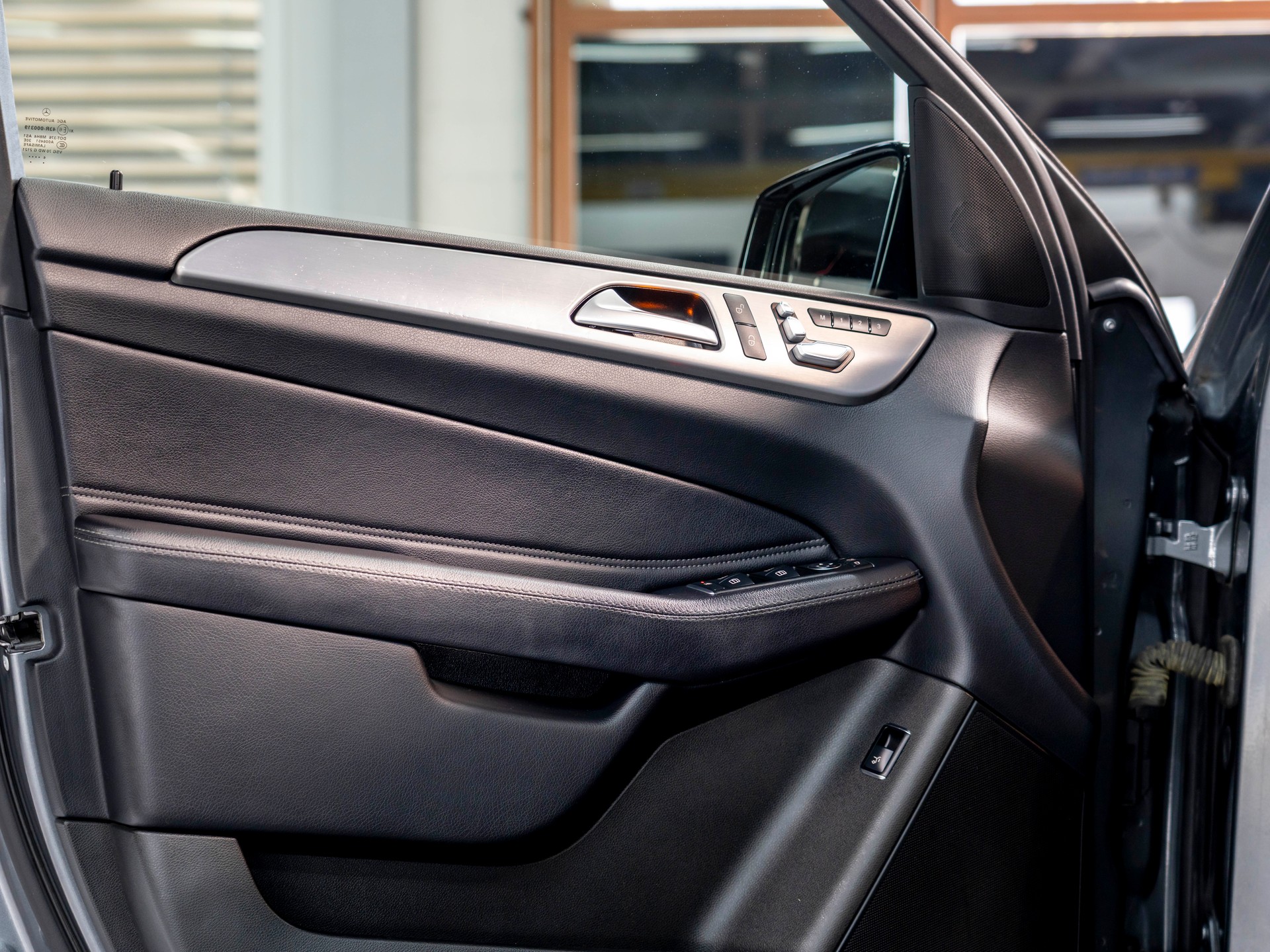 MERCEDES-BENZ GLE 43 AMG 4Matic 9G-Tronic-image-19