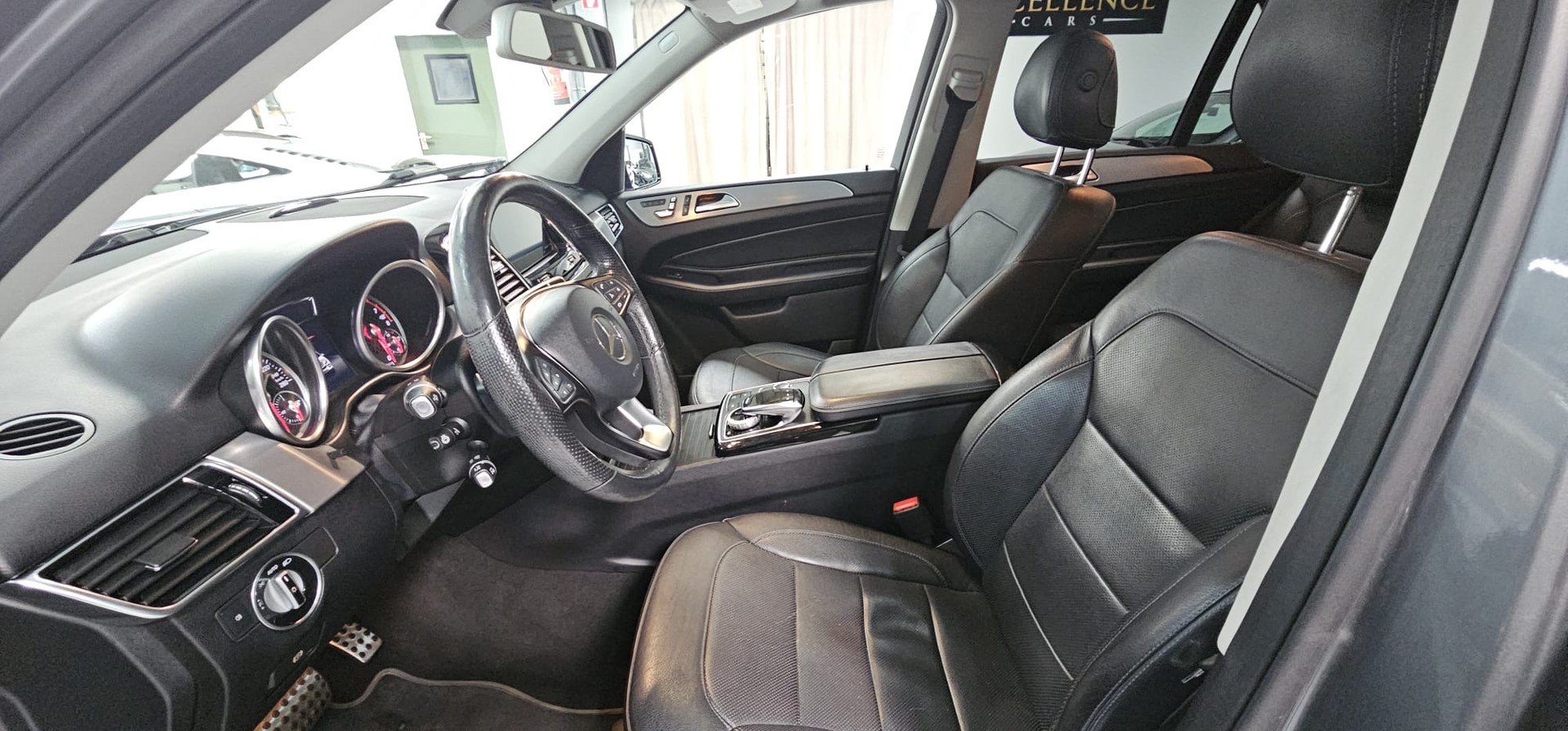 MERCEDES-BENZ GLE 43 AMG 4Matic 9G-Tronic-image-9