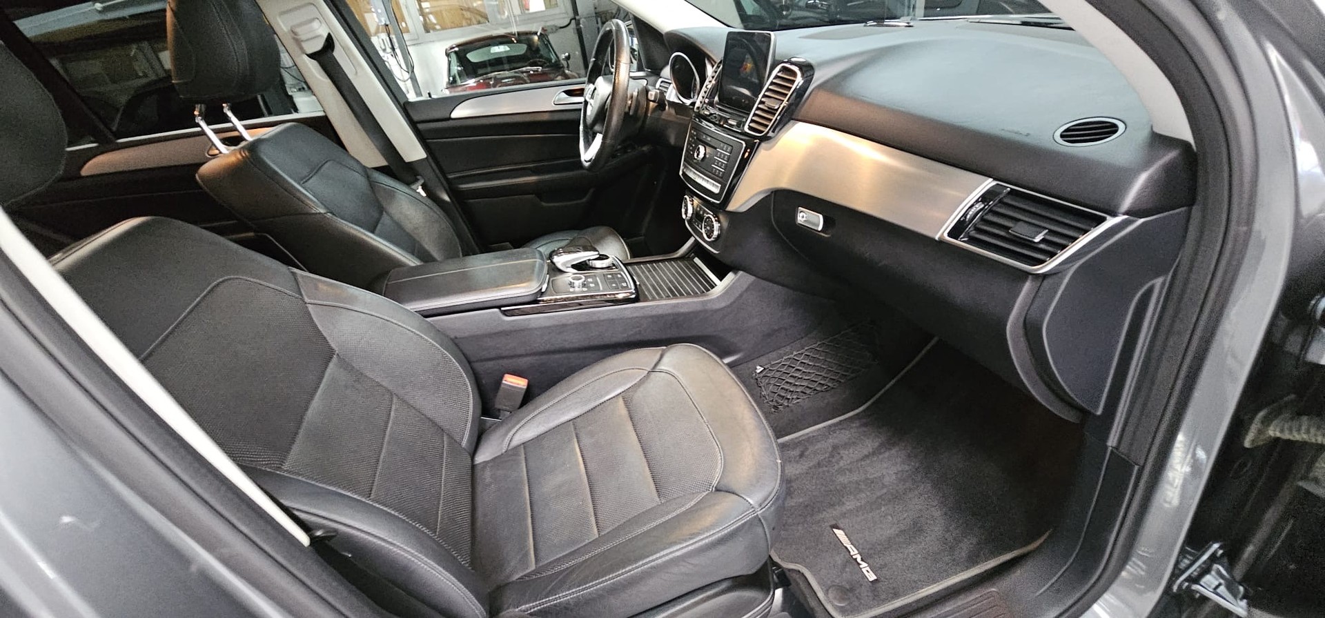 MERCEDES-BENZ GLE 43 AMG 4Matic 9G-Tronic-image-15