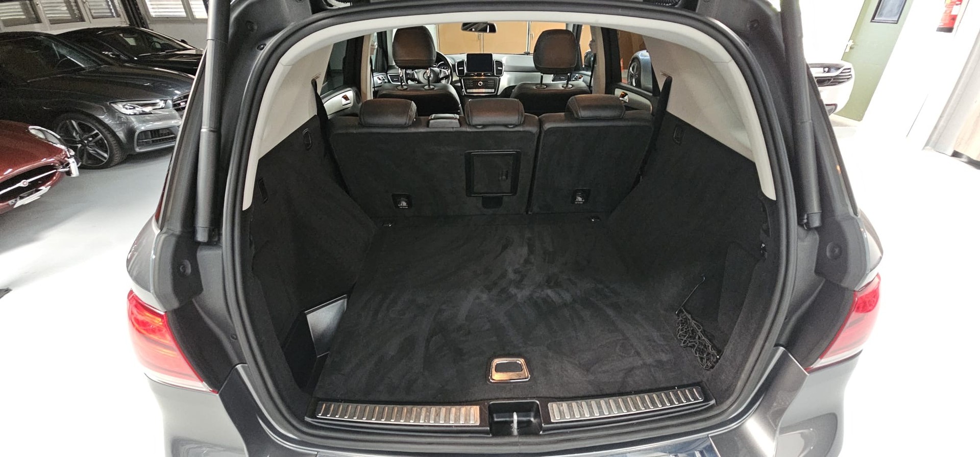 MERCEDES-BENZ GLE 43 AMG 4Matic 9G-Tronic-image-13