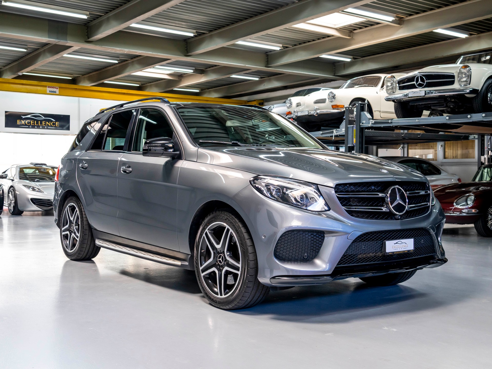 MERCEDES-BENZ GLE 43 AMG 4Matic 9G-Tronic-image-2