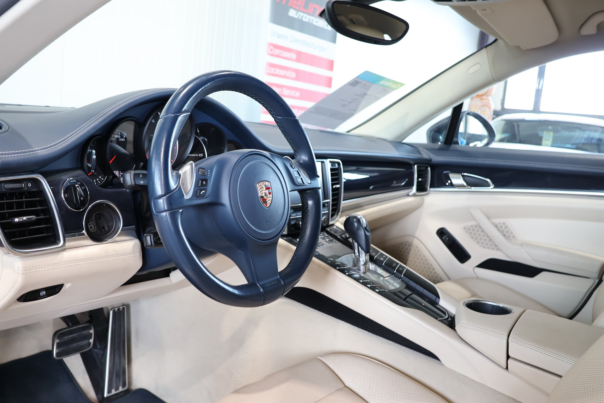 PORSCHE Panamera S 4.8 PDK-image-10
