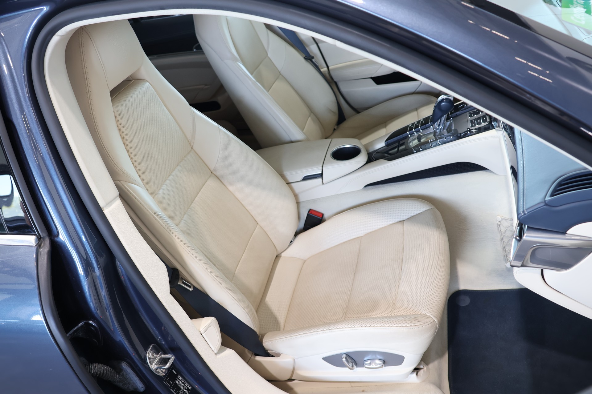 PORSCHE Panamera S 4.8 PDK-image-13