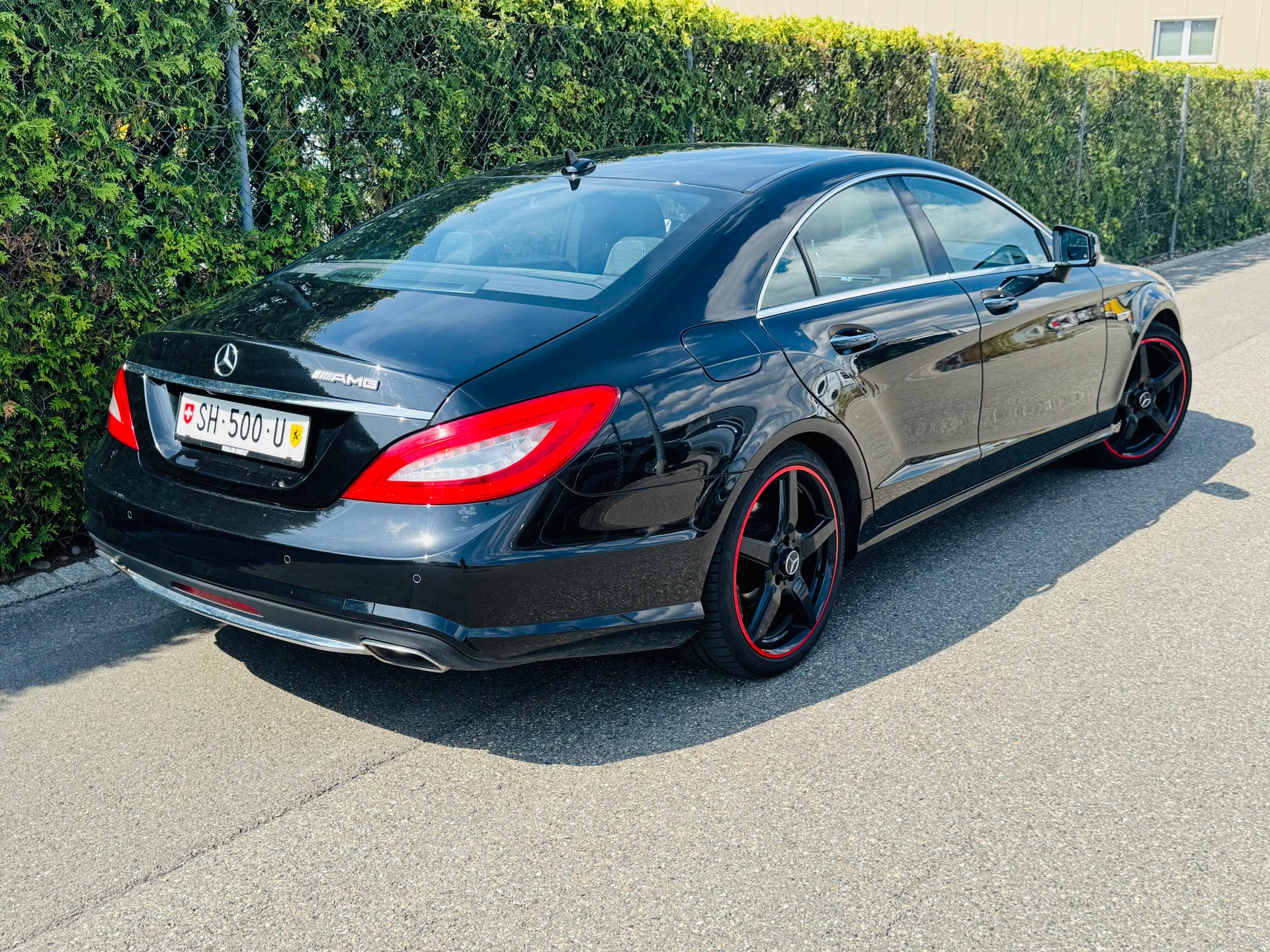 MERCEDES-BENZ CLS 350 BlueTEC Executive 4Matic 7G-Tronic ( AMG Line )-image-3