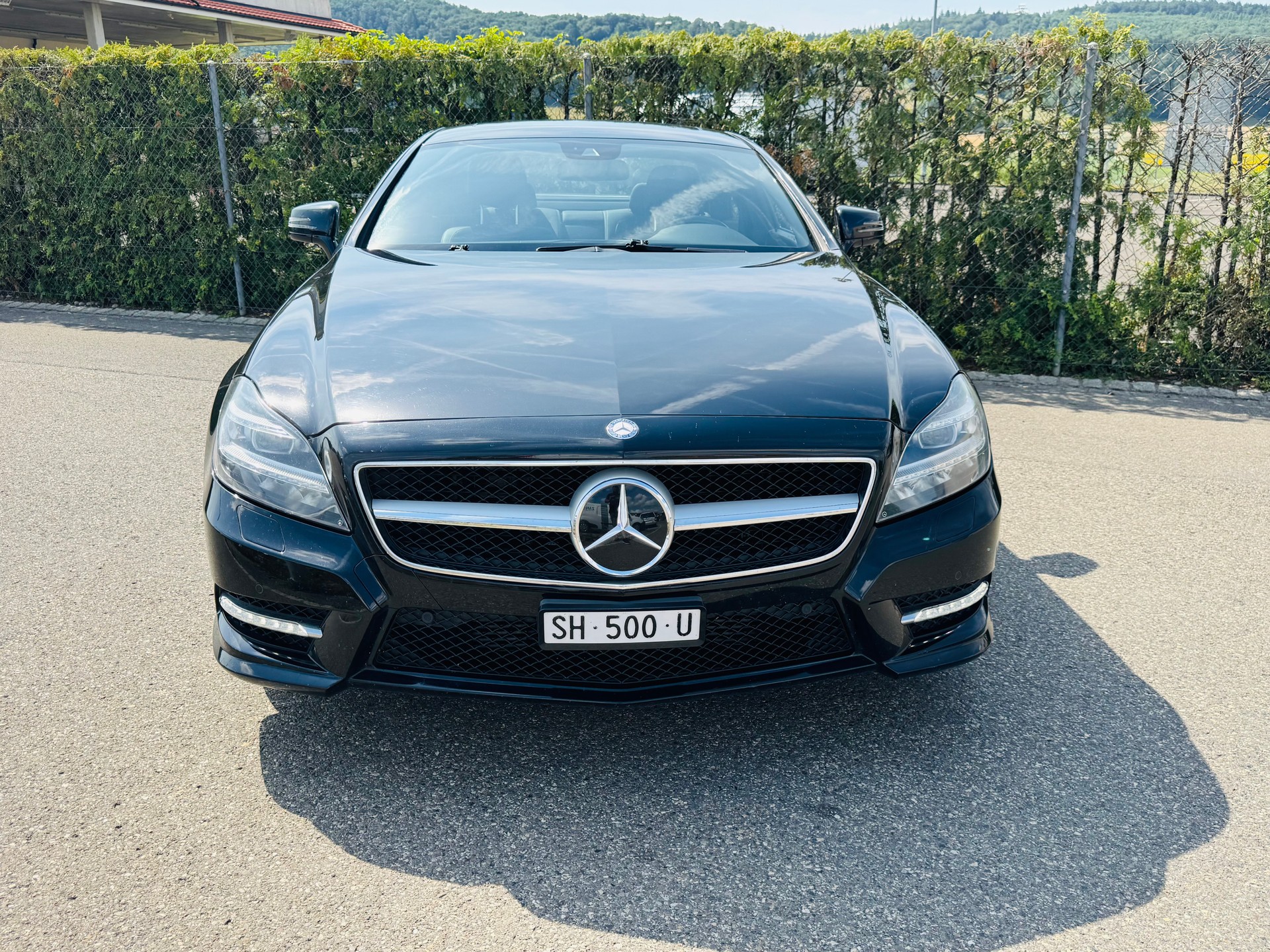 MERCEDES-BENZ CLS 350 BlueTEC Executive 4Matic 7G-Tronic ( AMG Line )-image-2