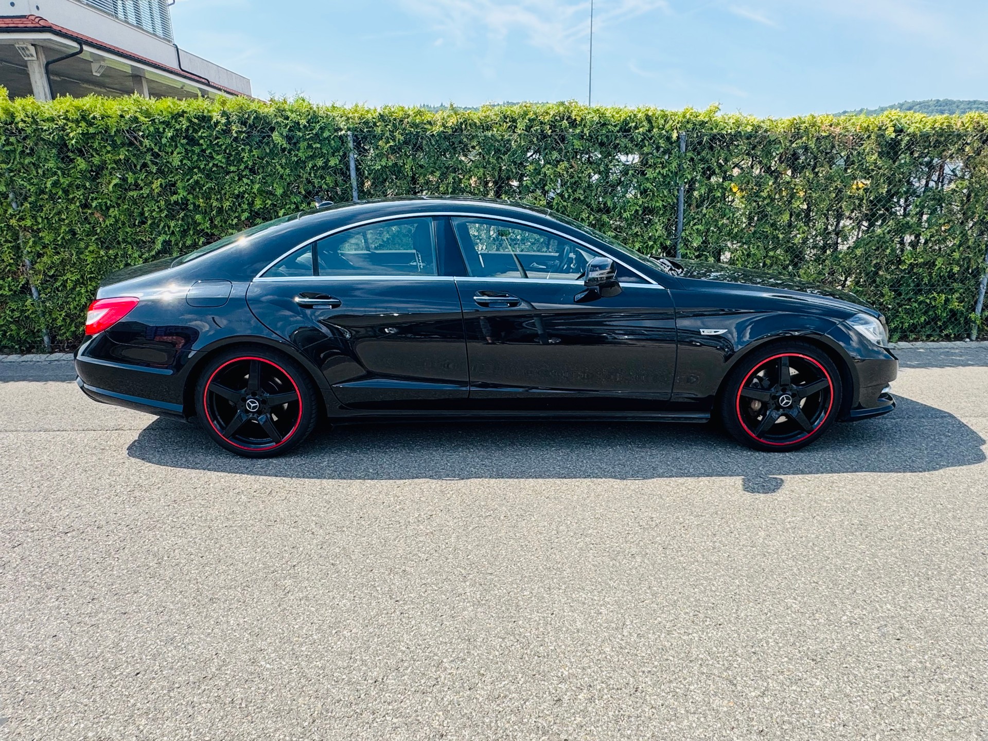 MERCEDES-BENZ CLS 350 BlueTEC Executive 4Matic 7G-Tronic ( AMG Line )-image-7