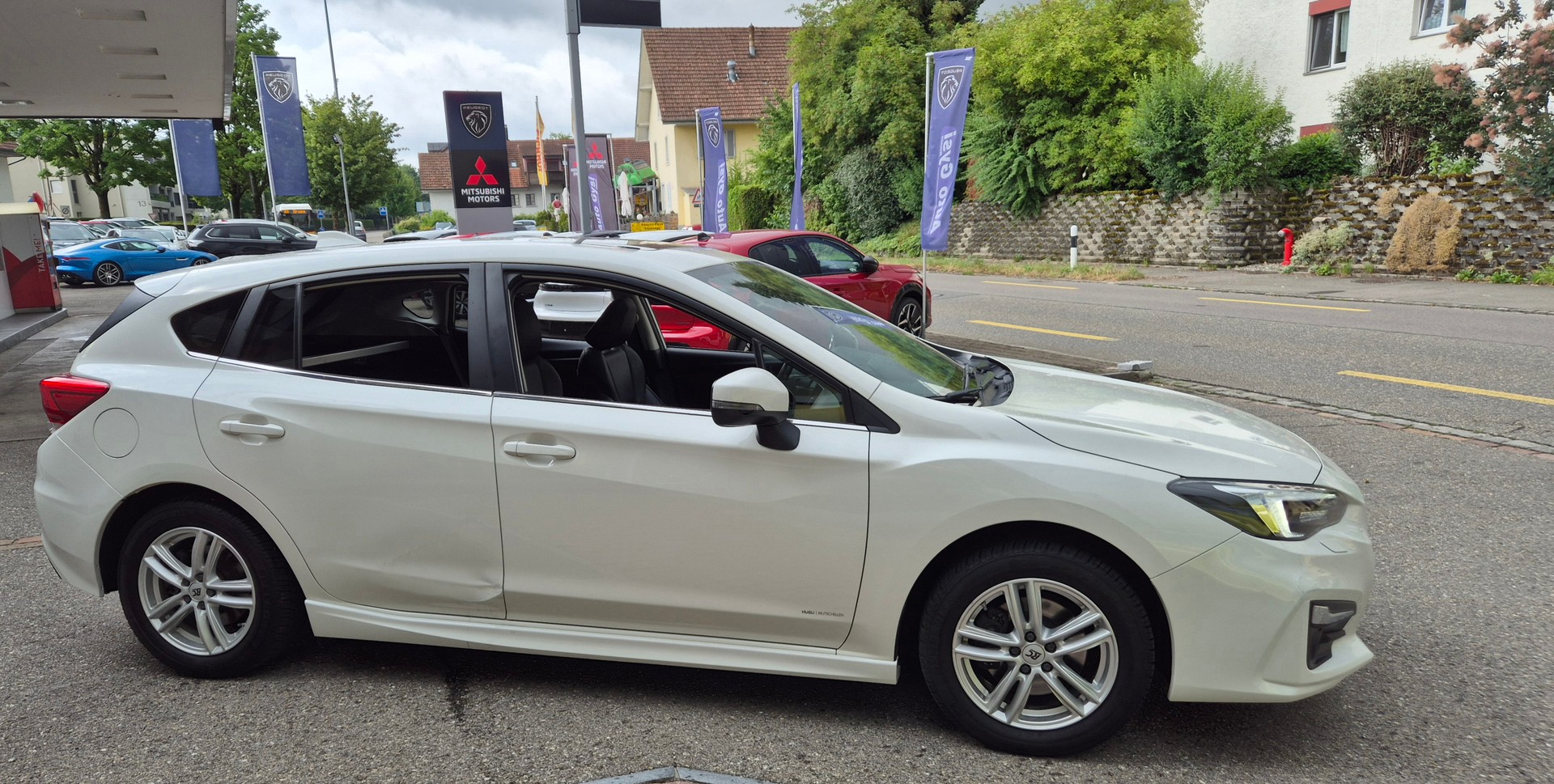 SUBARU Impreza 2.0 Luxury AWD-image-3