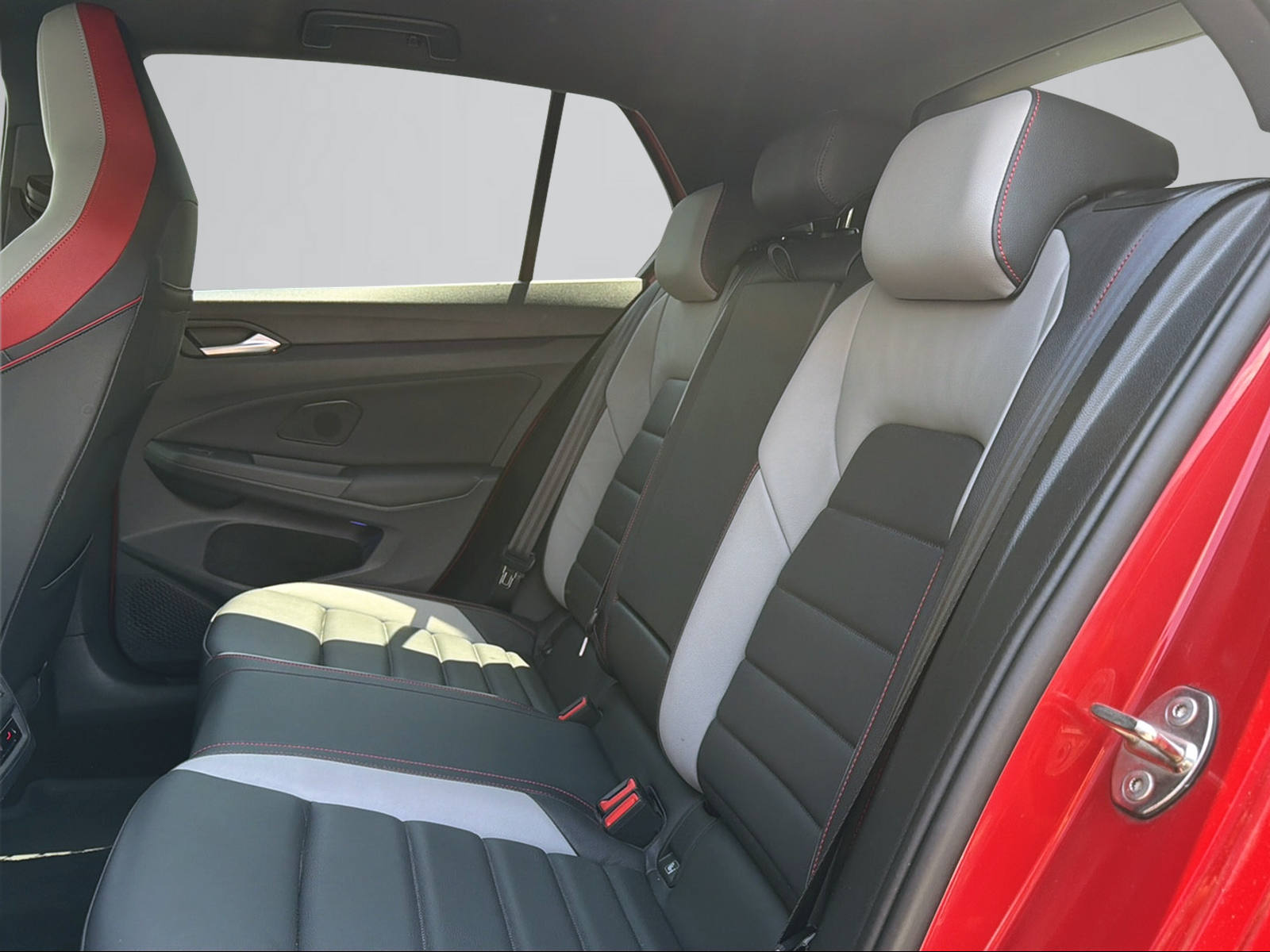 VW Golf 2.0 TSI GTI DSG-image-14