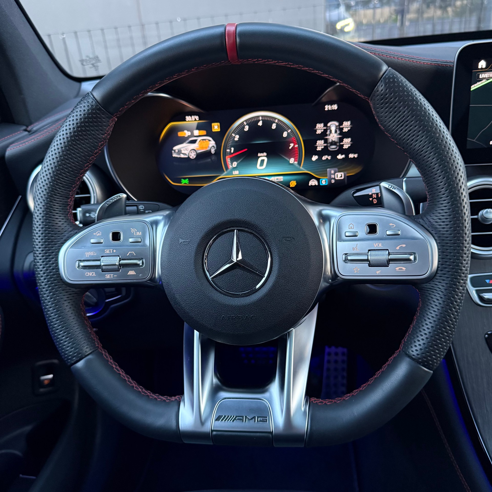 MERCEDES-BENZ GLC 43 AMG 4Matic 9G-Tronic Swiss-image-8