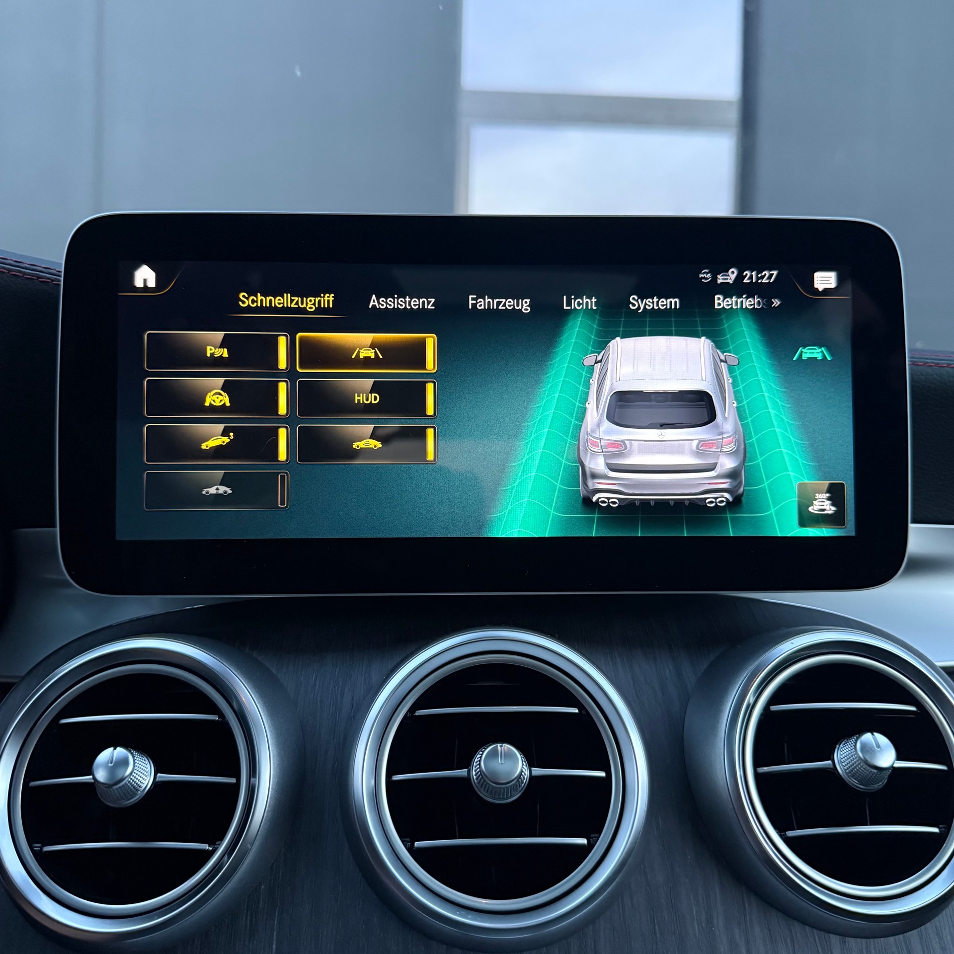 MERCEDES-BENZ GLC 43 AMG 4Matic 9G-Tronic Swiss-image-25