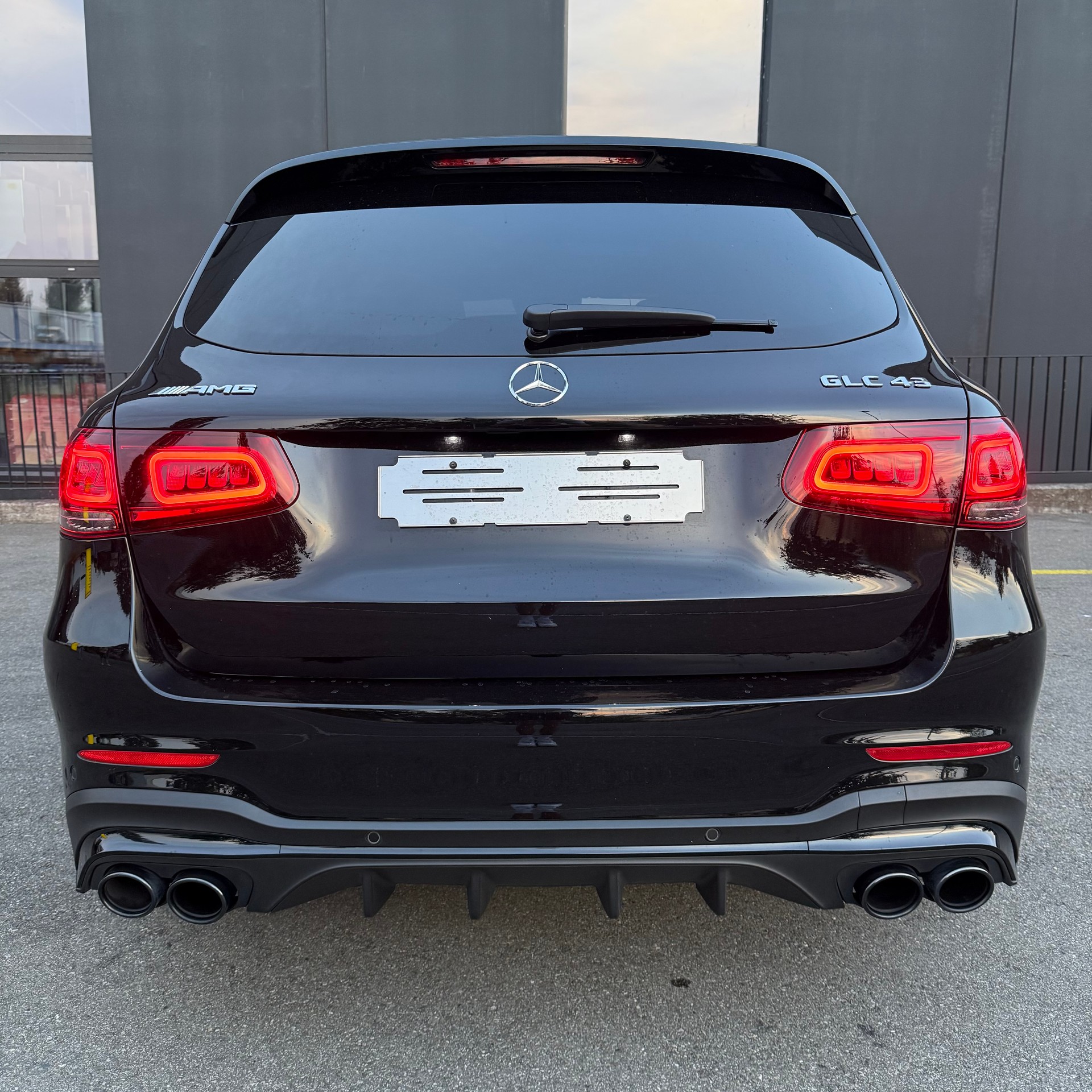 MERCEDES-BENZ GLC 43 AMG 4Matic 9G-Tronic Swiss-image-4