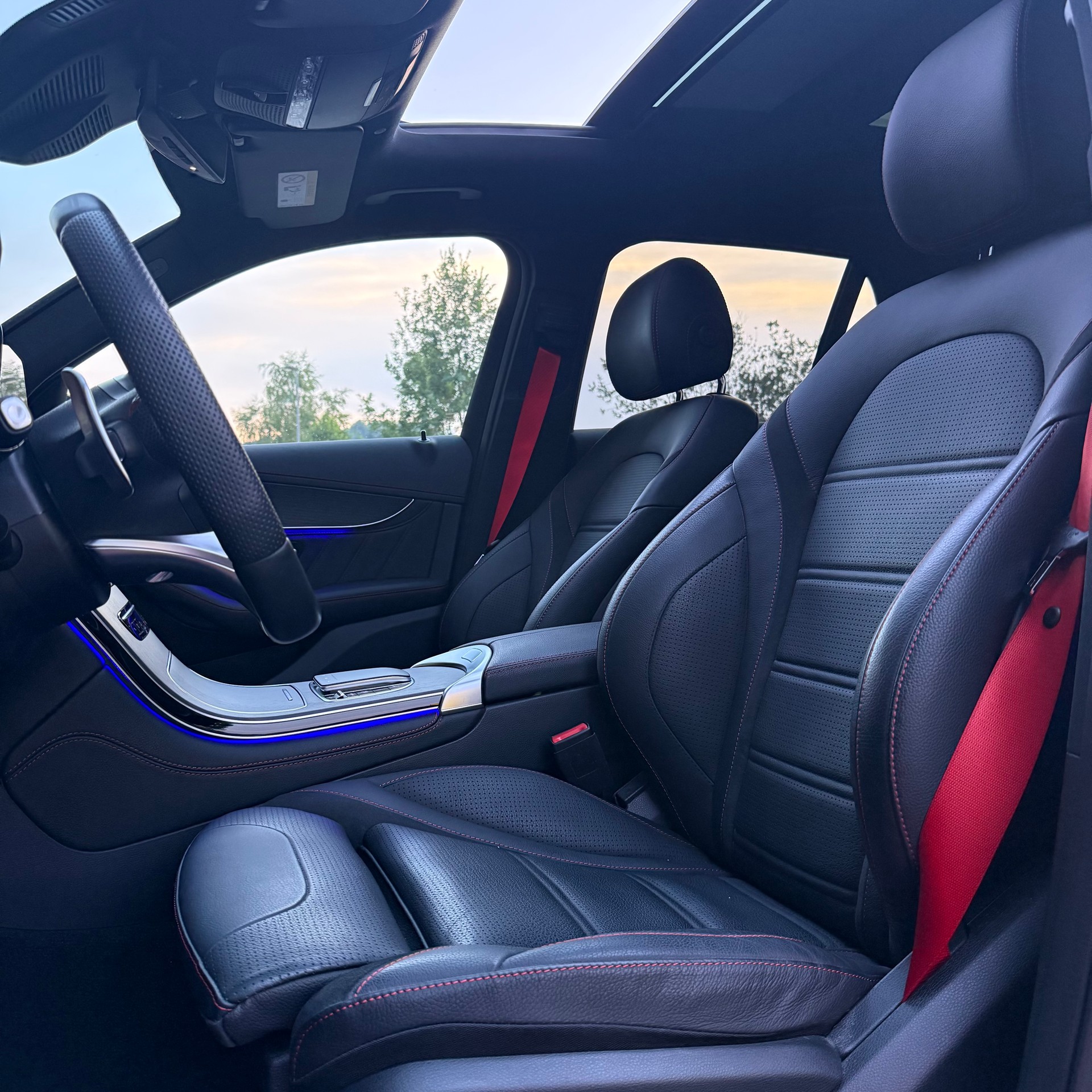 MERCEDES-BENZ GLC 43 AMG 4Matic 9G-Tronic Swiss-image-12