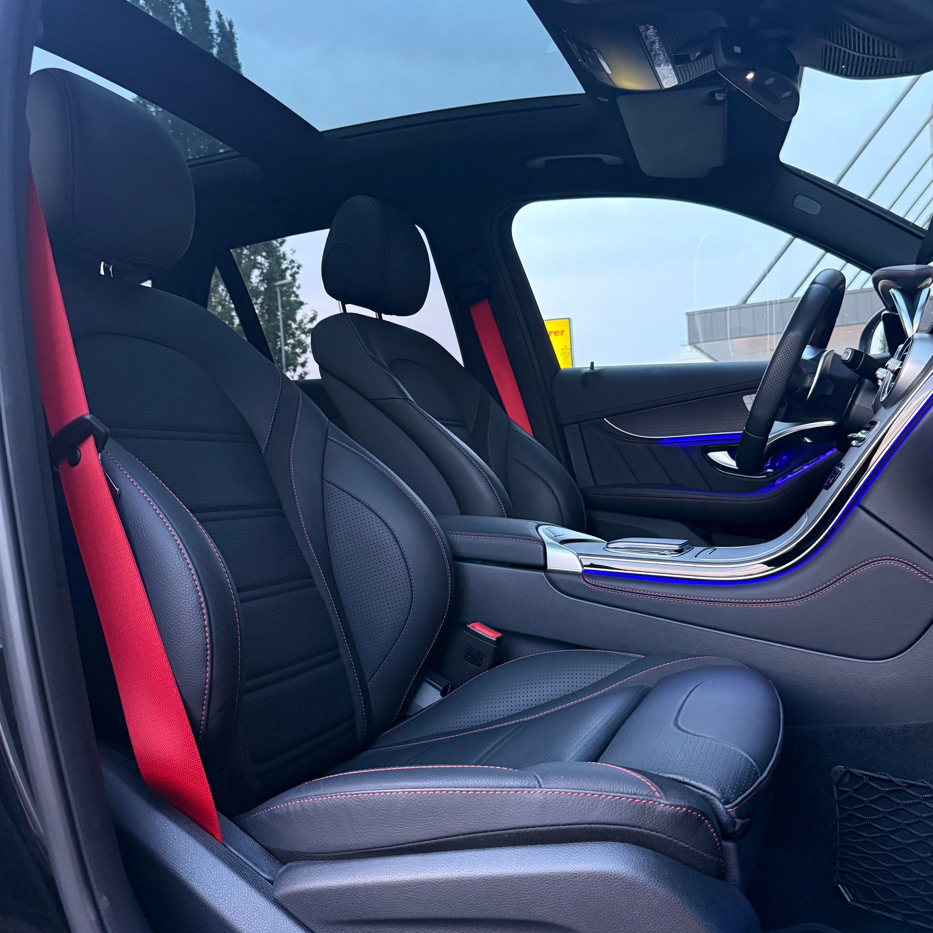 MERCEDES-BENZ GLC 43 AMG 4Matic 9G-Tronic Swiss-image-17