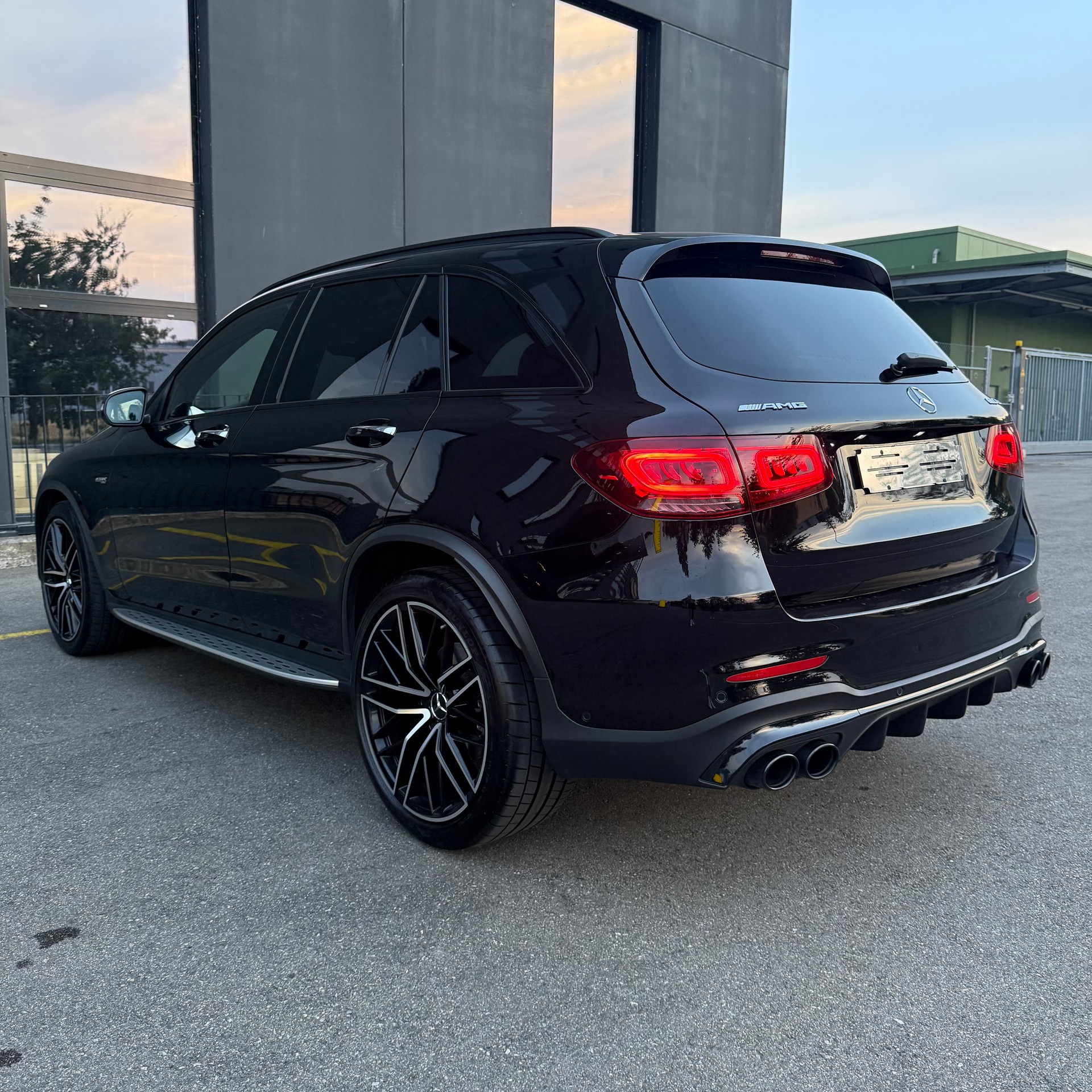 MERCEDES-BENZ GLC 43 AMG 4Matic 9G-Tronic Swiss-image-5