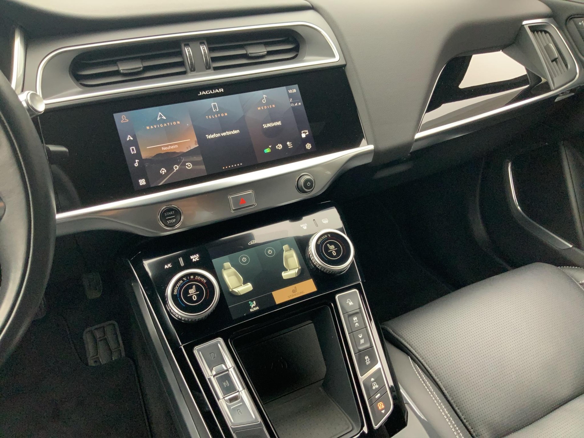 JAGUAR I-Pace EV400 HSE AWD-image-11