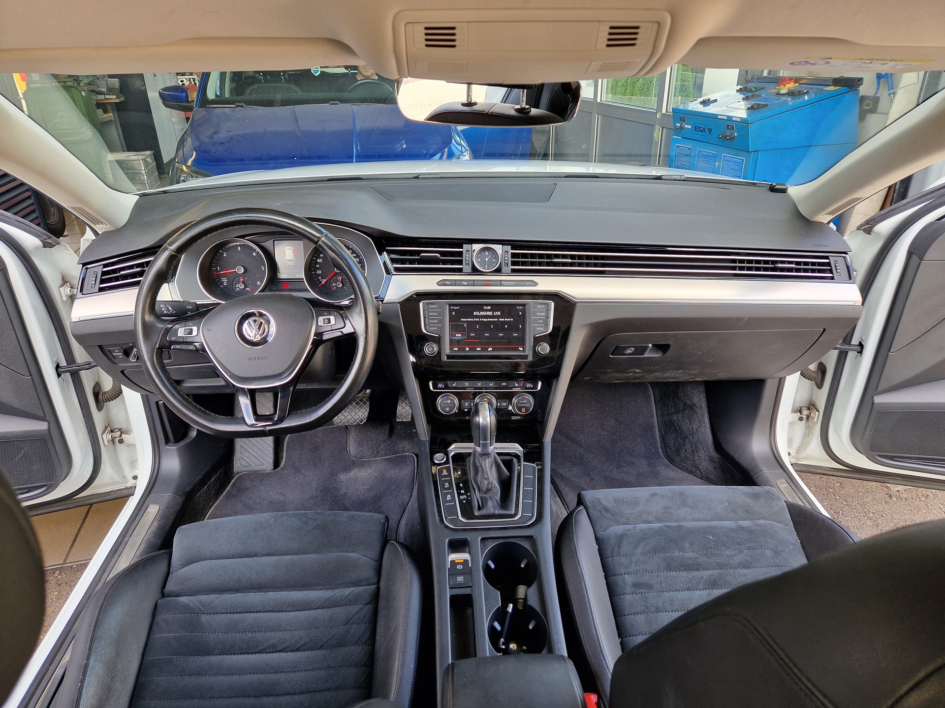 VW Passat 2.0 TDI BMT Highline DSG 4Motion-image-10